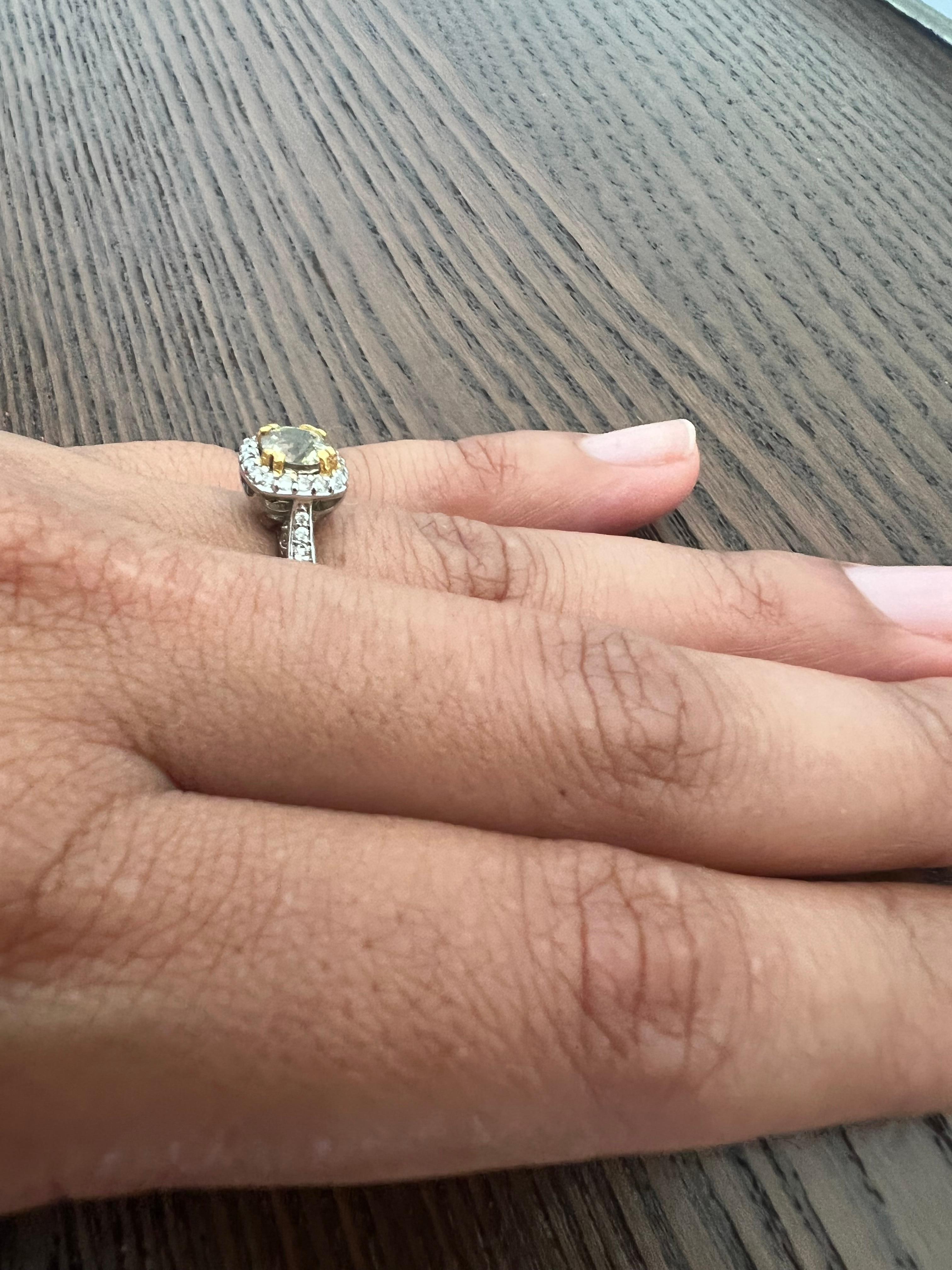 1.62 Carat Yellow Sapphire Diamond Ring 14 Karat White Gold For Sale 1