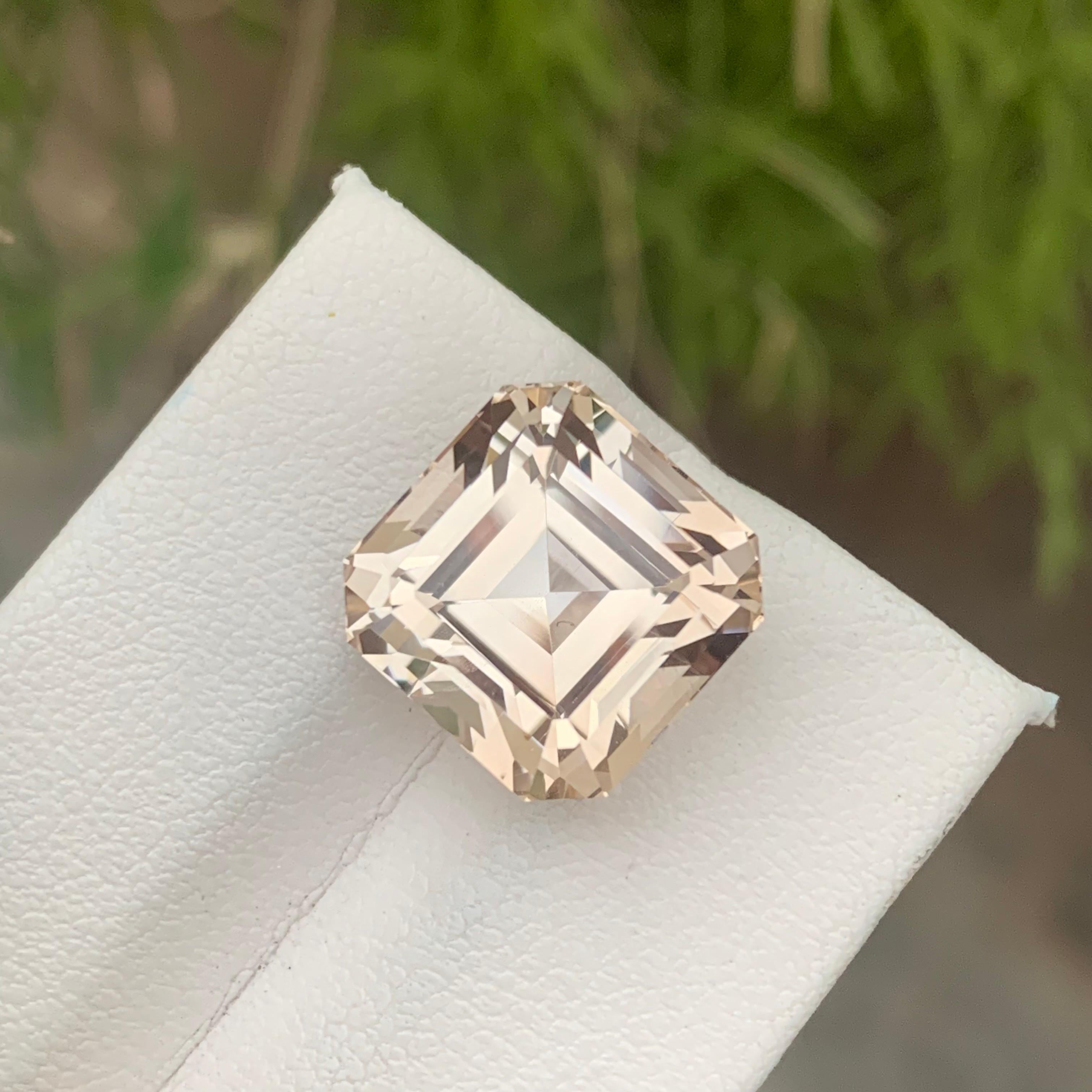 16.20 Carat Natural Faceted Golden Topaz Gemstone for Jewelry Making Asscher Cut In New Condition For Sale In Peshawar, PK