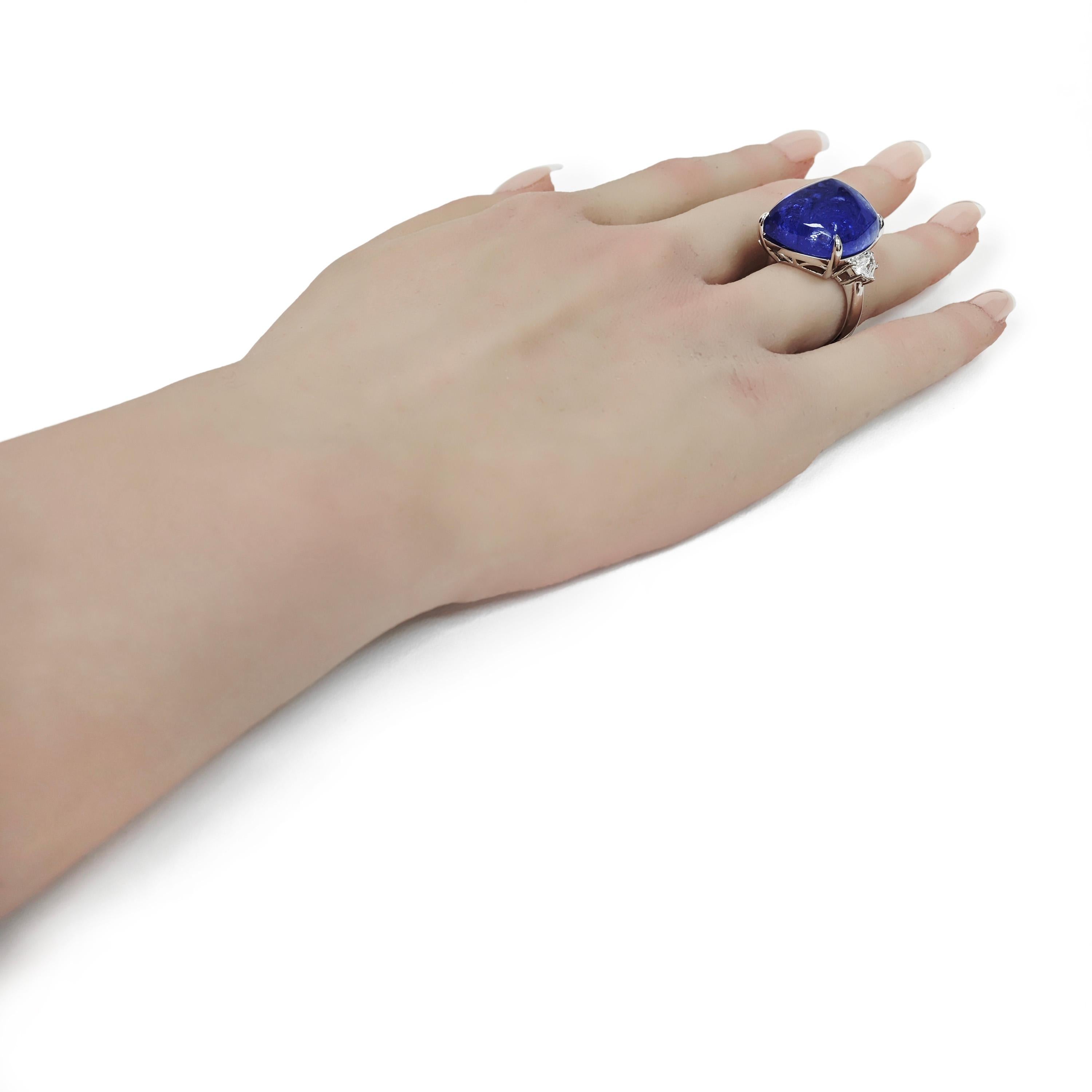 16.20 Carats Tanzanite and White Diamond White Gold Ring In New Condition For Sale In New York, NY