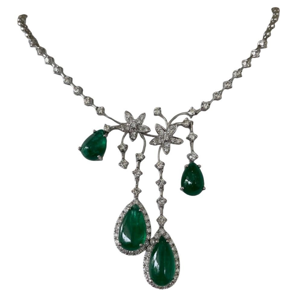 Collar de peras de Zambia y diamantes de 16,20 quilates