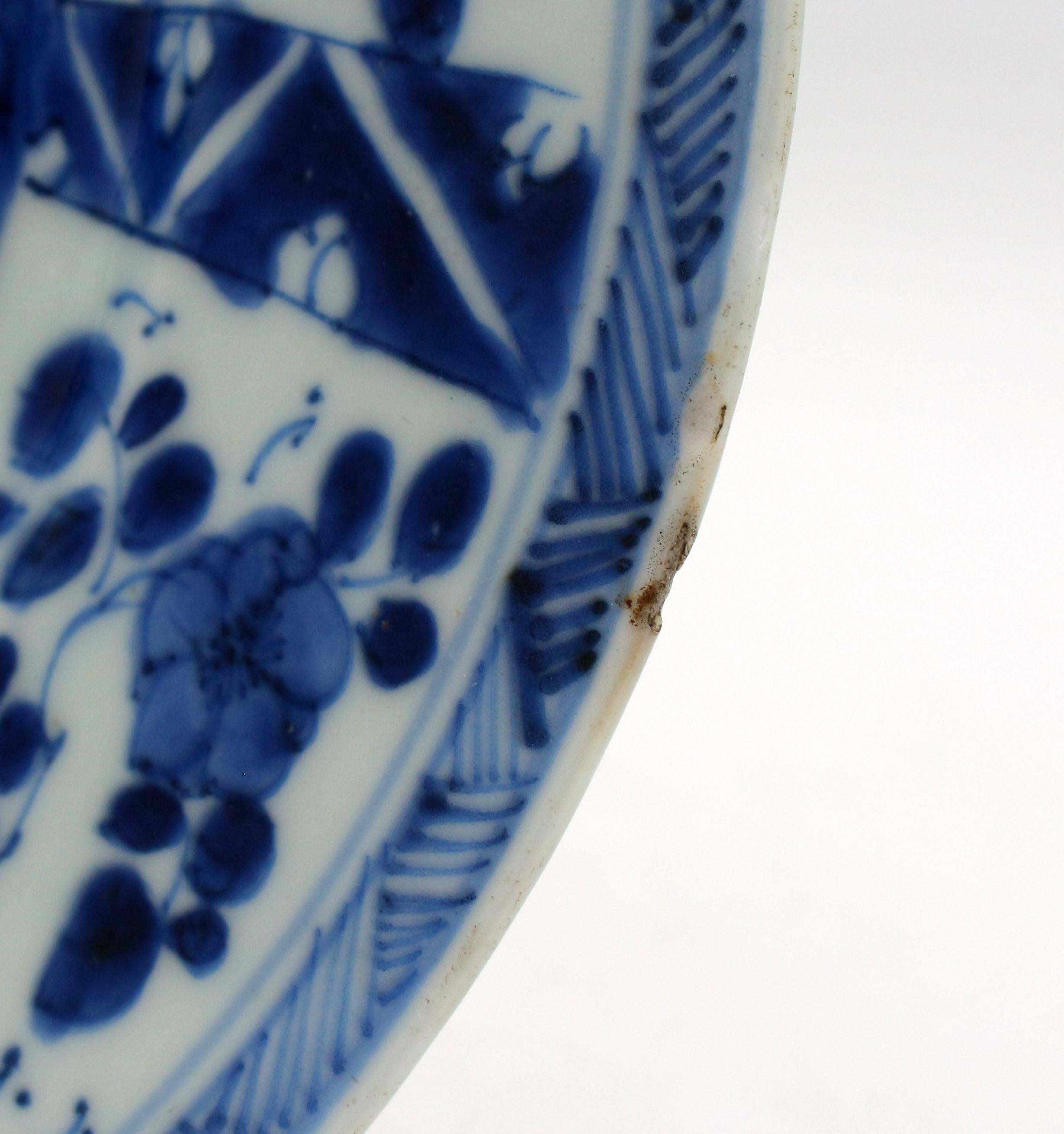 18th Century 1622-1722 Kangxi Chinese Export Porcelain Plate