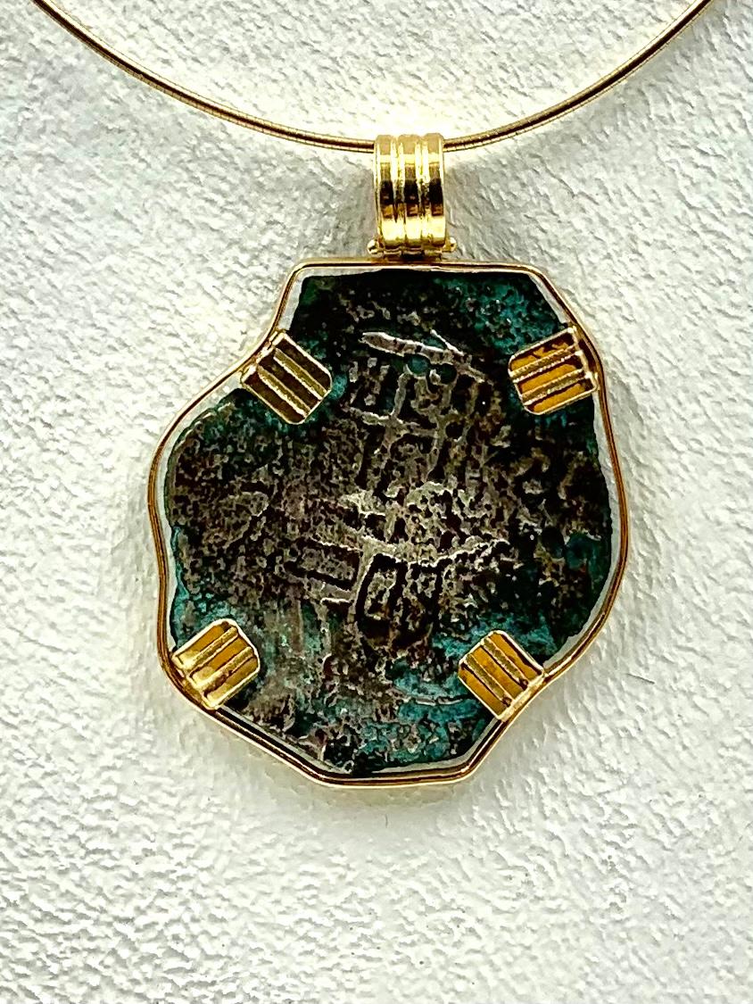 1622 Santa Margarita 4 Reales Silver, 14K Gold Coin Pendant, Ford Provenance In Good Condition In New York, NY