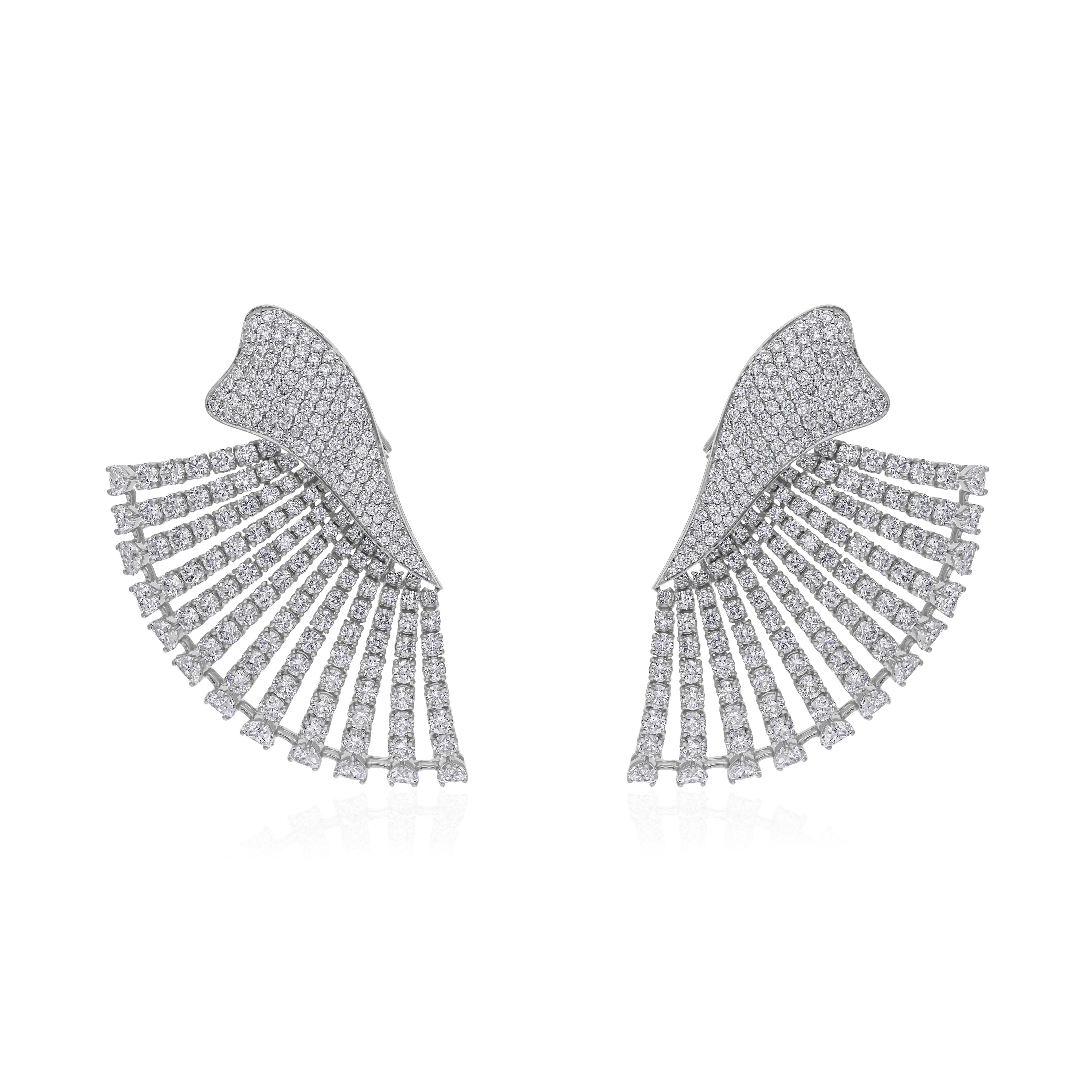 Taille ronde Boucles d'oreilles éventail en or blanc 14 carats diamant SI/HI 16,25 carats en vente