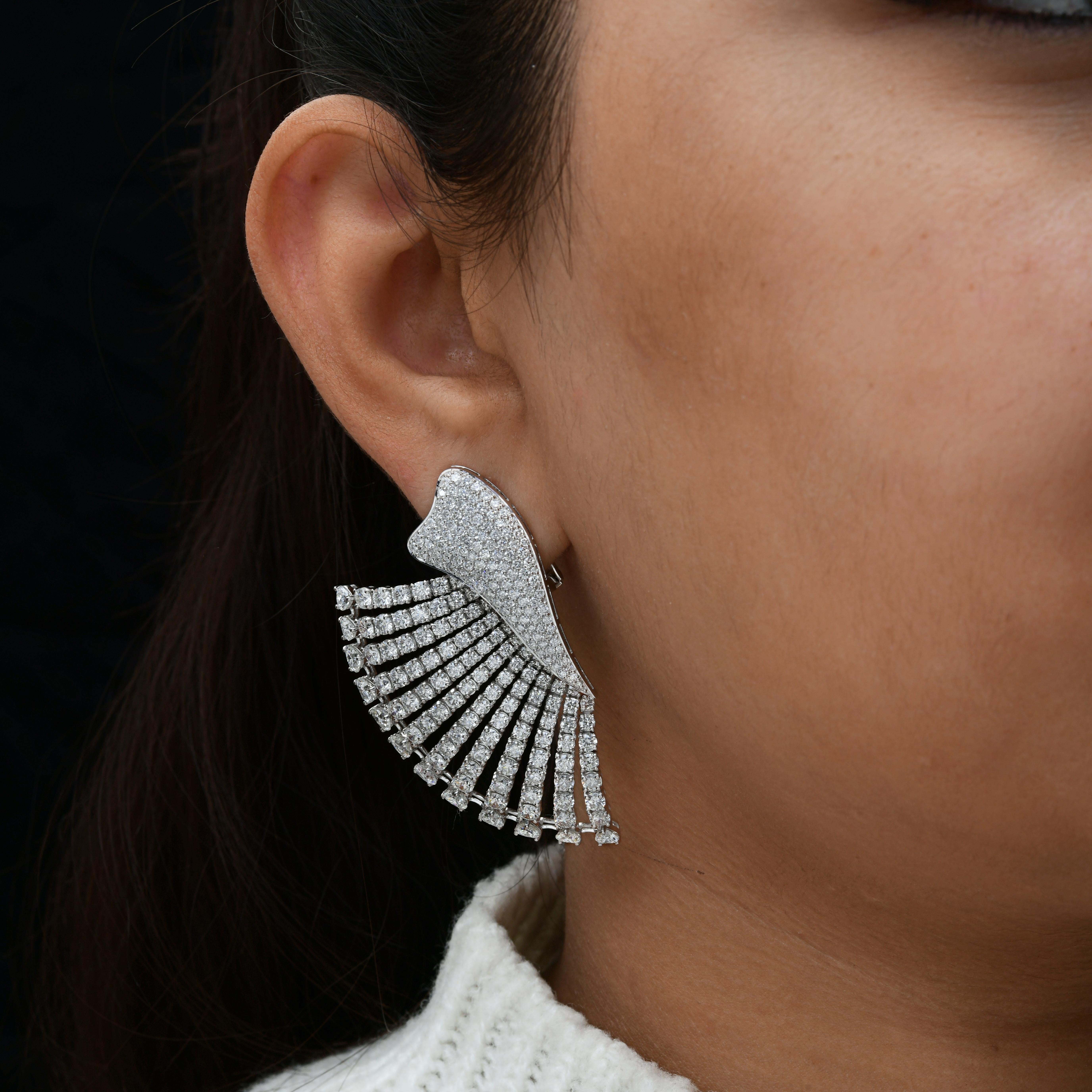 Boucles d'oreilles éventail en or blanc 14 carats diamant SI/HI 16,25 carats Neuf - En vente à Diera, Dubai
