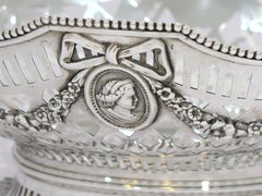 Antike niederländische Medaillon-Schale/Mitteltisch aus europäischem Silber mit Schleife