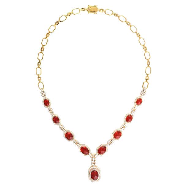 16.26 Carat Fire Opal 18 Karat Gold Diamond Necklace For Sale at 1stDibs
