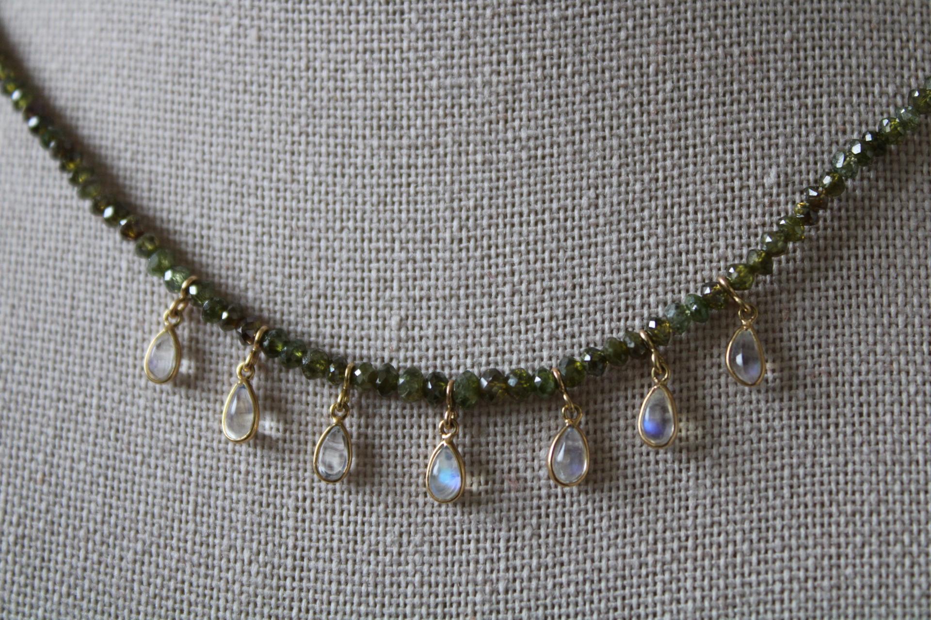 16.28 Carat Diamond Bead 18K Gold Necklace with Rainbow Moonstone Pears In New Condition For Sale In Amagansett, NY