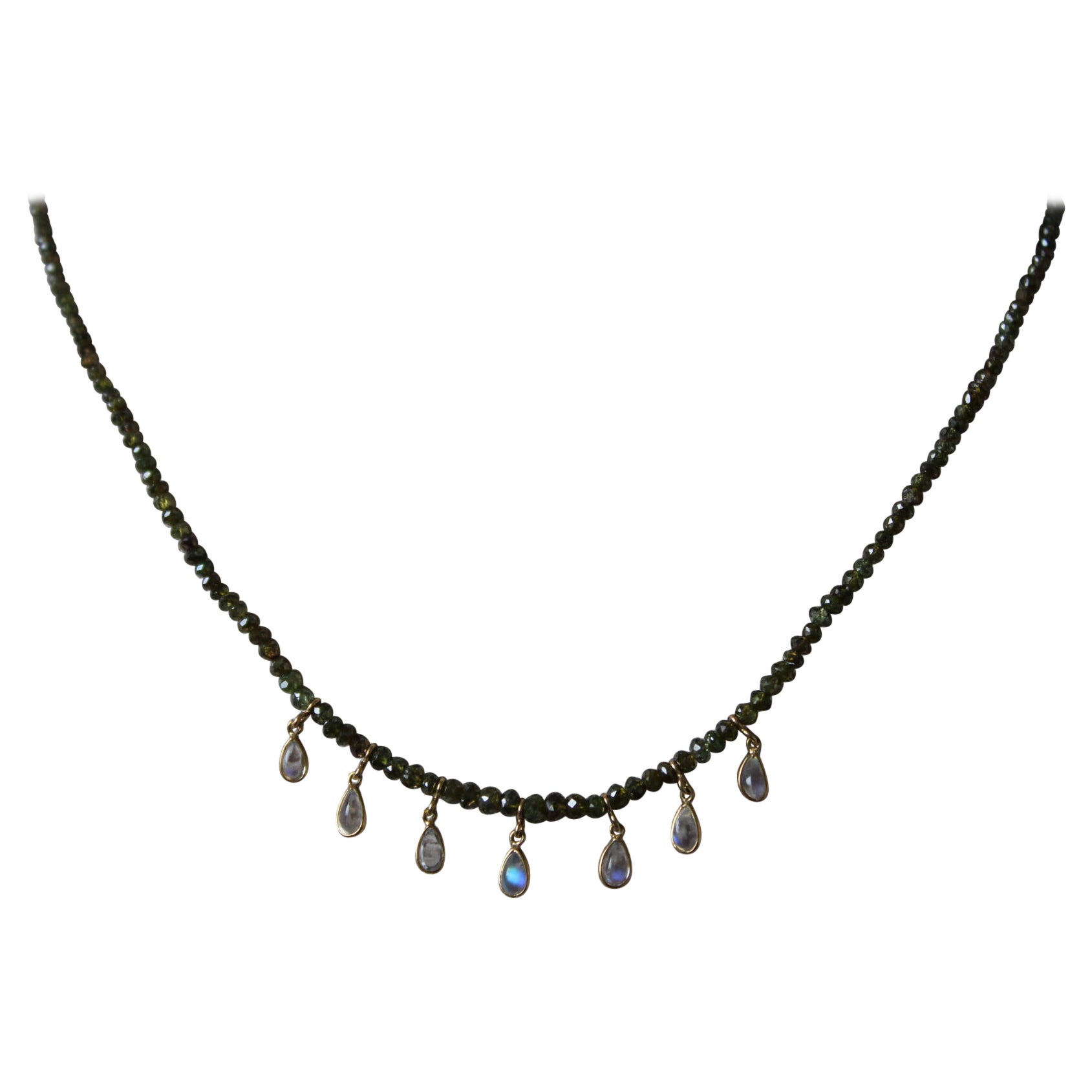 Collar de oro de 18 quilates con cuentas de diamantes de 16,28 quilates y perlas de piedra de luna arco iris