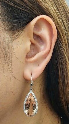 Orecchini con Morganite e diamanti da 16.28 carati