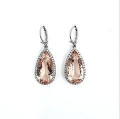 Orecchini con Morganite e diamanti da 16.28 carati