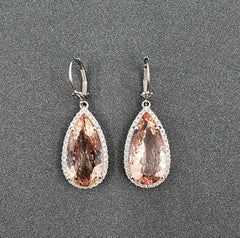 Pendientes de Morganita y Diamantes de 16.28 ct