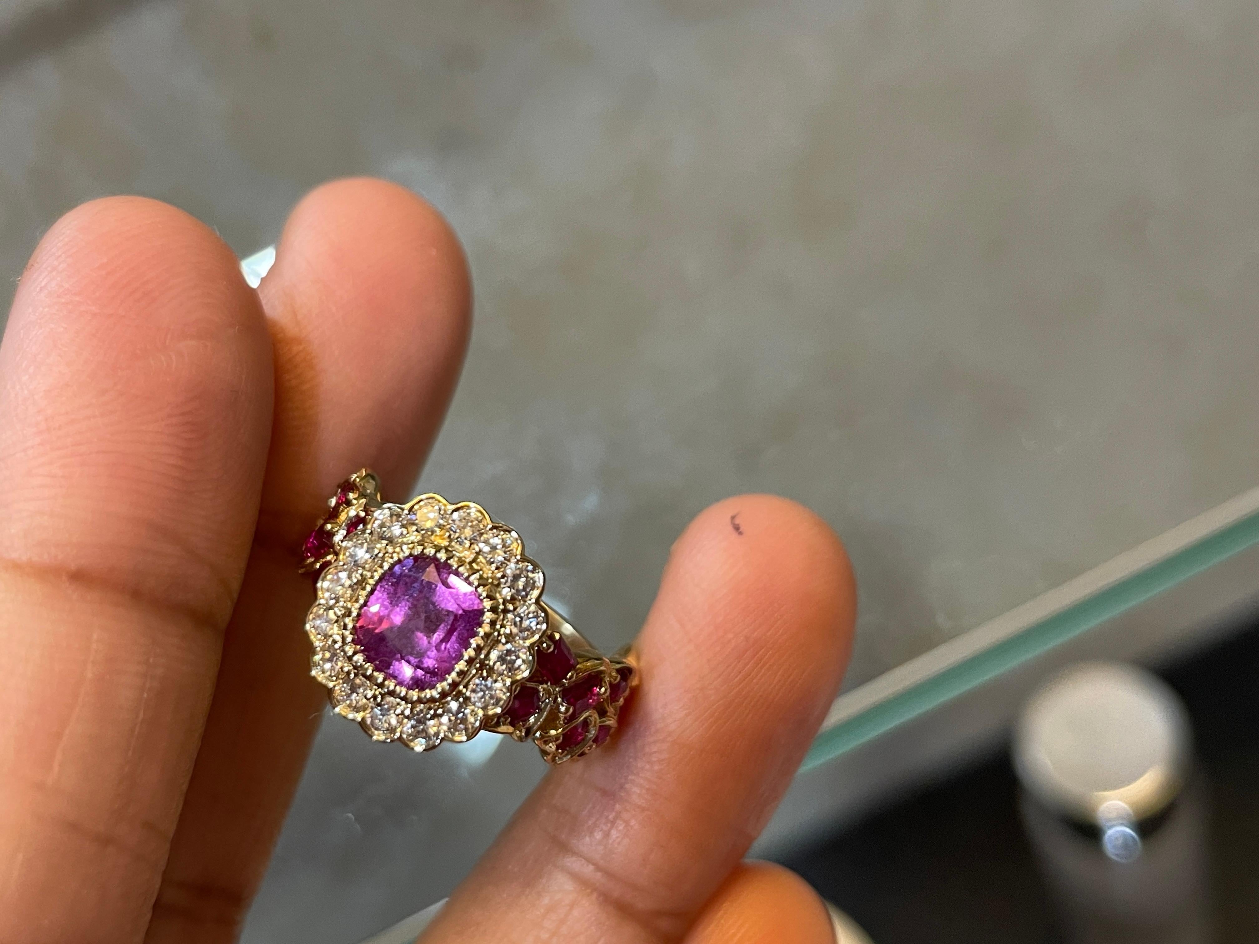 1.62Ct Burma No Heat Pink Sapphire ring With No Heat Burmese Ruby and Diamond In New Condition For Sale In Singapore, SG