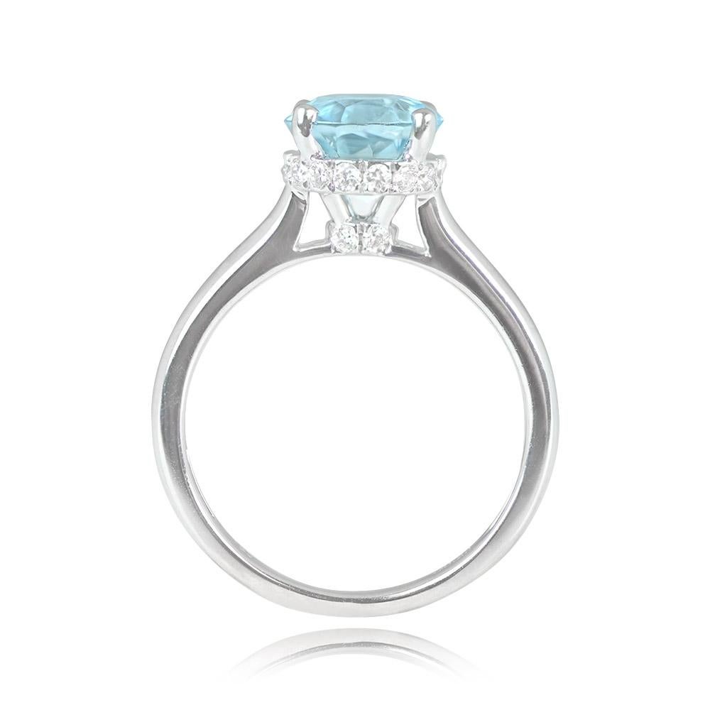 1.62ct Round Cut Natural Aquamarine Solitaire Ring, 18k White Gold In Excellent Condition For Sale In New York, NY