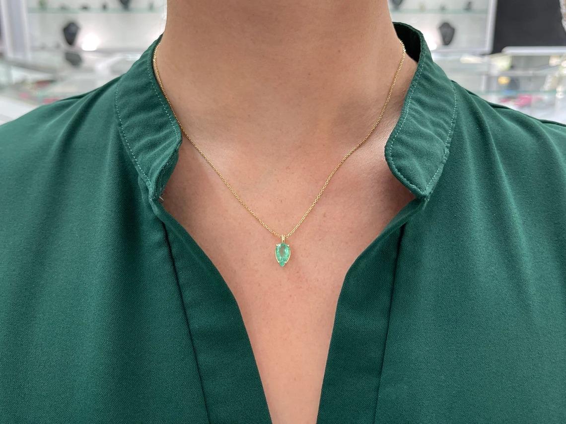 Modern 1.62cts 14K Colombian Emerald-Pear Cut Solitaire Gold Split Bale 4Prong Pendant For Sale
