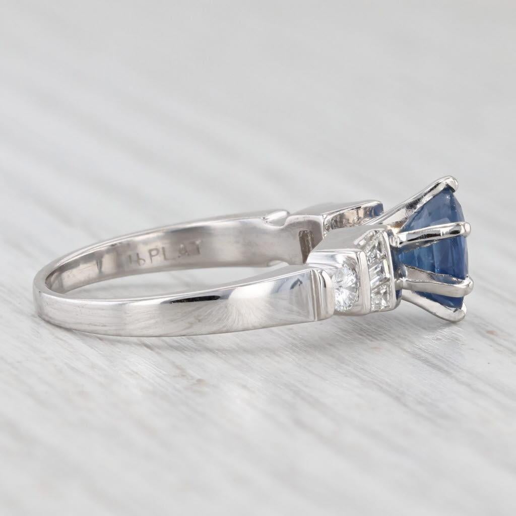 Femenino o masculino 1.62ctw Zafiro Azul Ovalado Anillo de Diamantes Platino Tamaño 5.25 Compromiso en venta