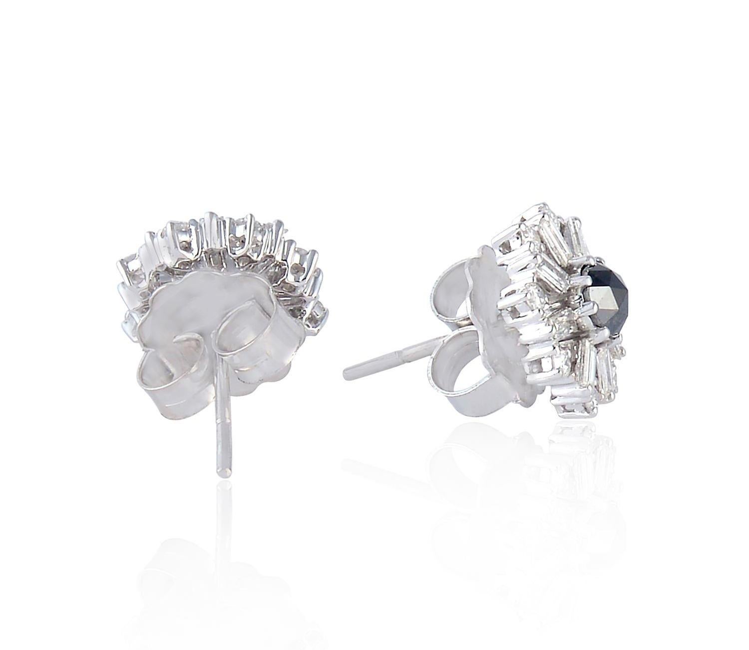 Baguette Cut 1.63 Carat Diamond 18 Karat White Gold Baguette Stud Earrings For Sale