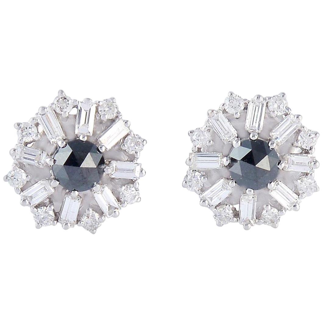 1.63 Carat Diamond 18 Karat White Gold Baguette Stud Earrings For Sale