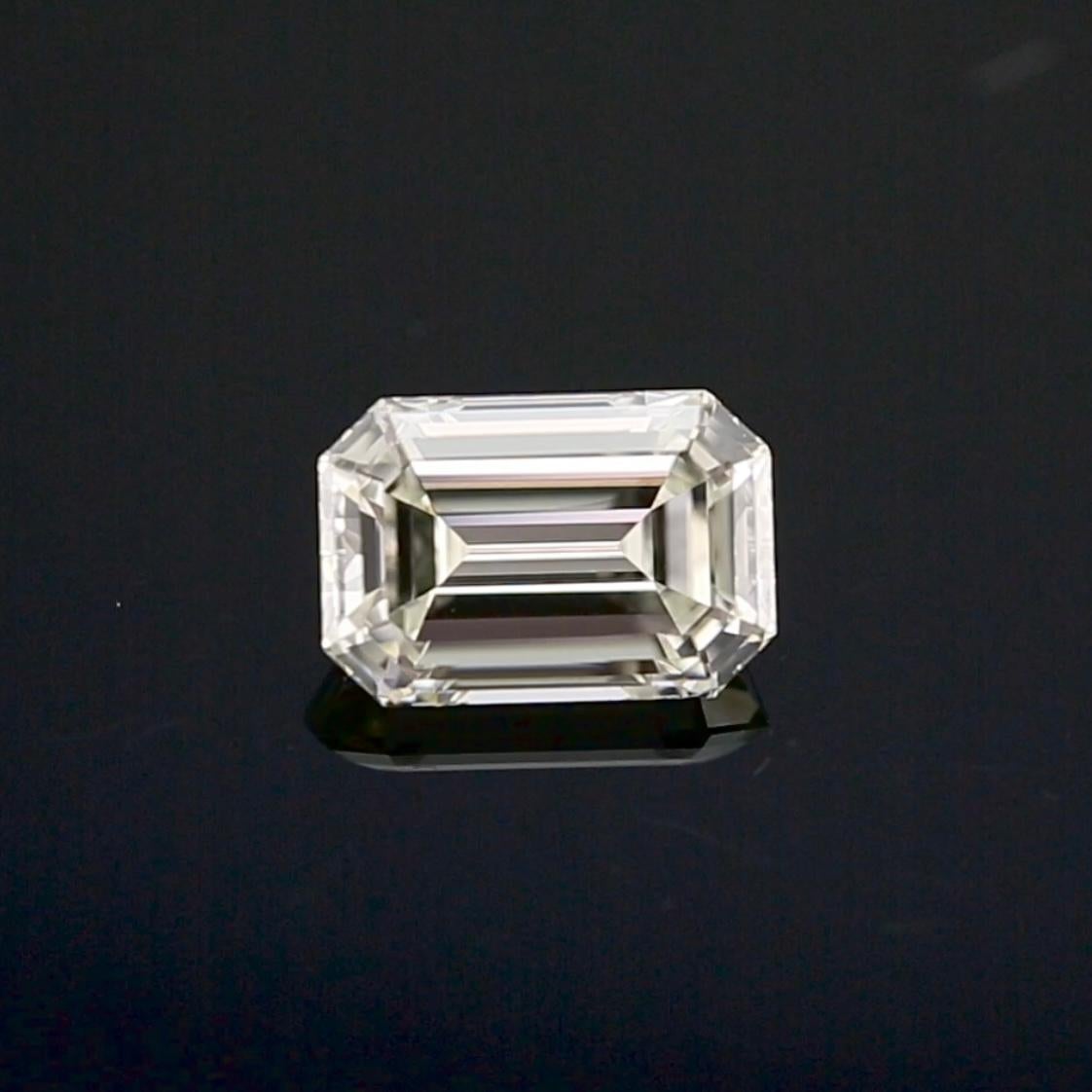 Diamante talla esmeralda de 1,63 quilates - Color K / Claridad VS1 - Certificado GIA en Nuevo estado para la venta en Ramat Gan, IL