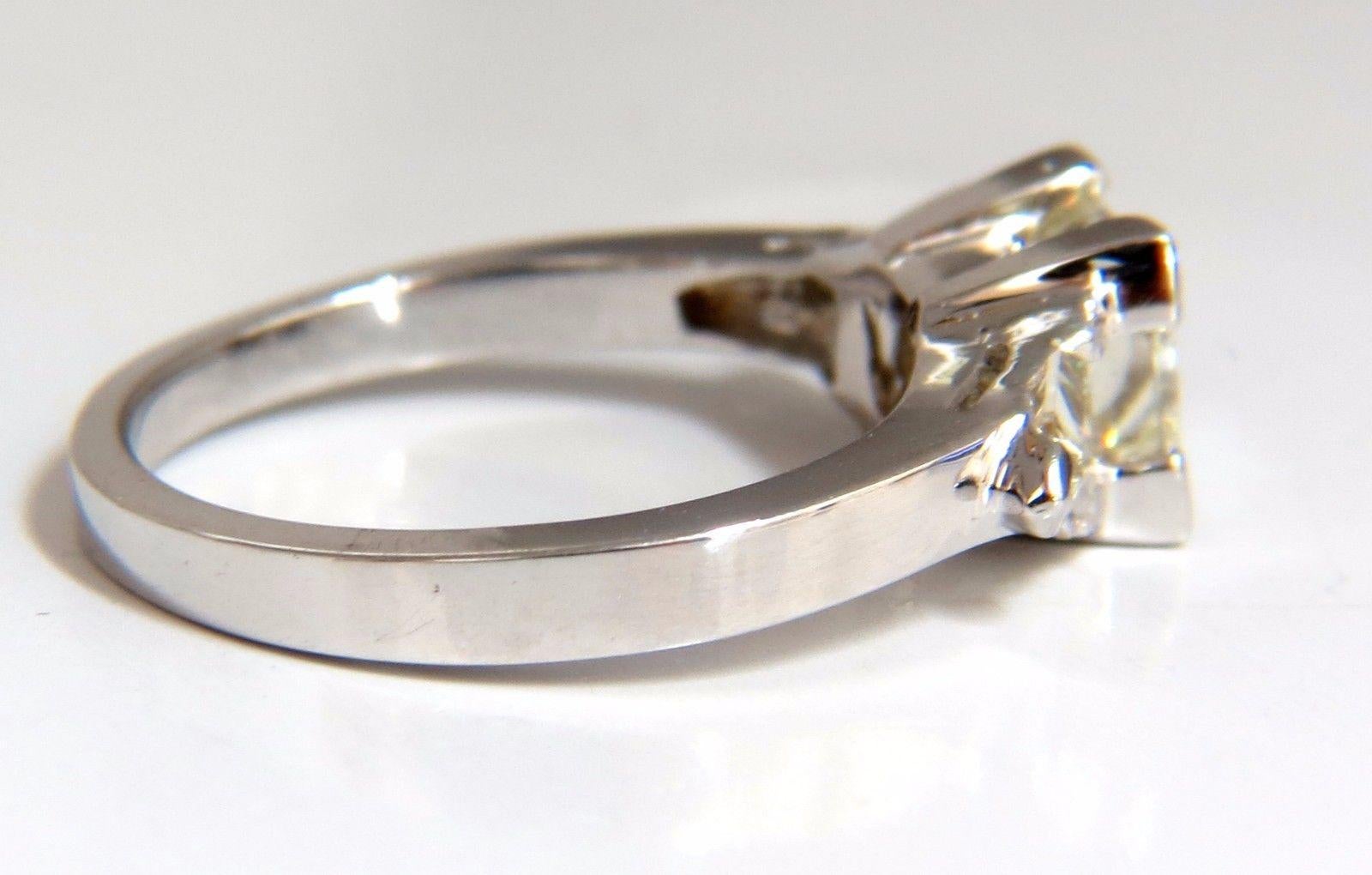 Women's or Men's 1.63 Carat Natural Princess Cut Diamond Ring 14 Karat Trilliants For Sale