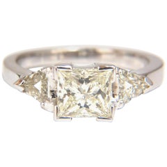 Bague à trois anneaux en or 14 carats avec diamants taille princesse naturel de 1,63 carat