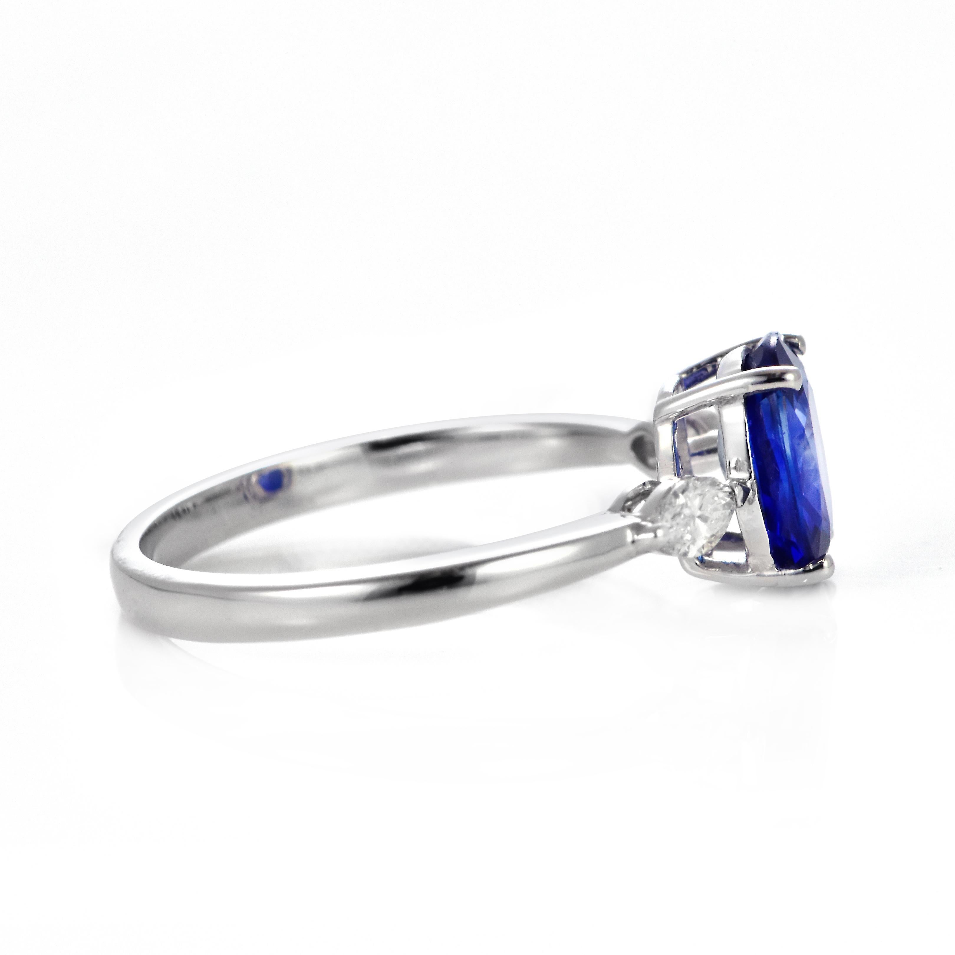 1.63 Carat Natural Royal Blue Sapphire and Diamond Ring Made in 18K White Gold For Sale 2