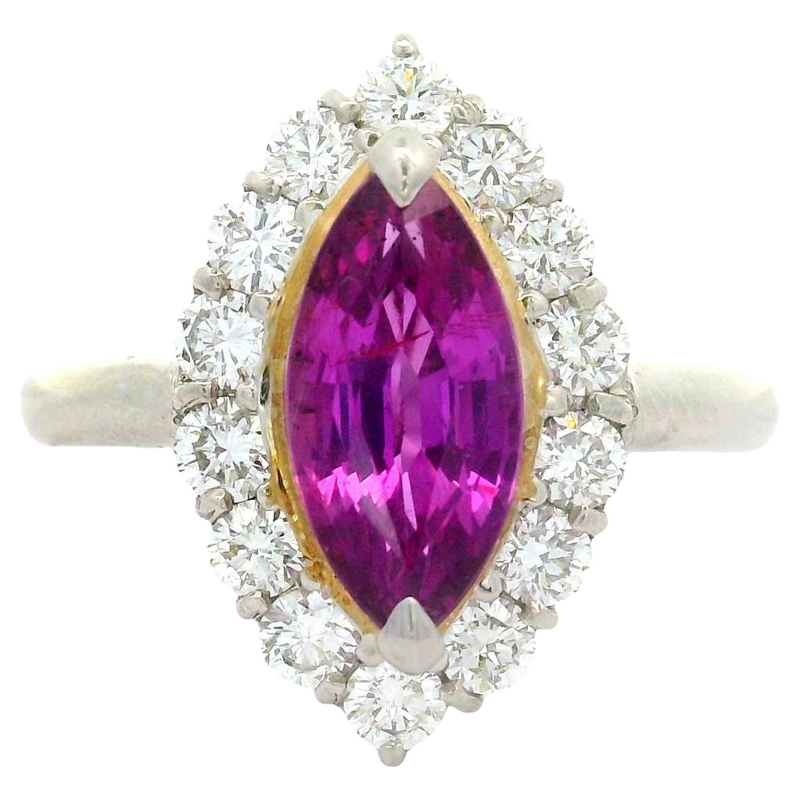 Anillo de platino con diamante zafiro rosa sin calor de 1.63 quilates, certificado GIA en venta