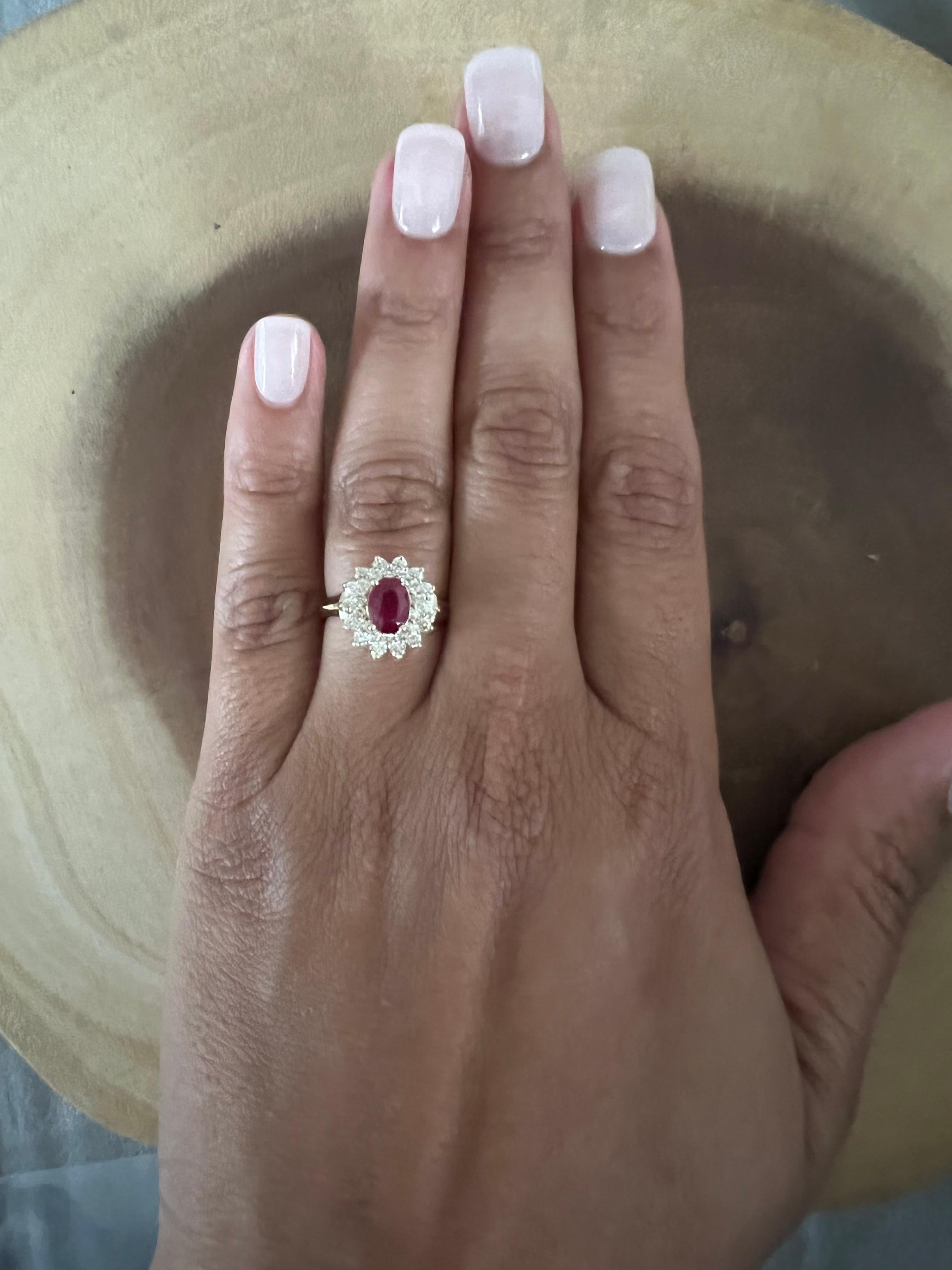 1.63 Carat Ruby Diamond 14 Karat Yellow Gold Engagement Ring In New Condition For Sale In Los Angeles, CA