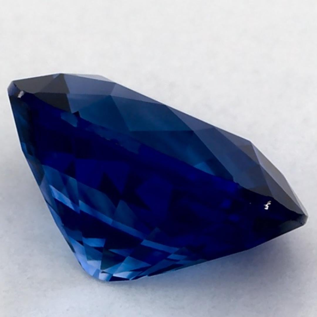 1.63 carati di zaffiro blu ovale sfuso in vendita 1