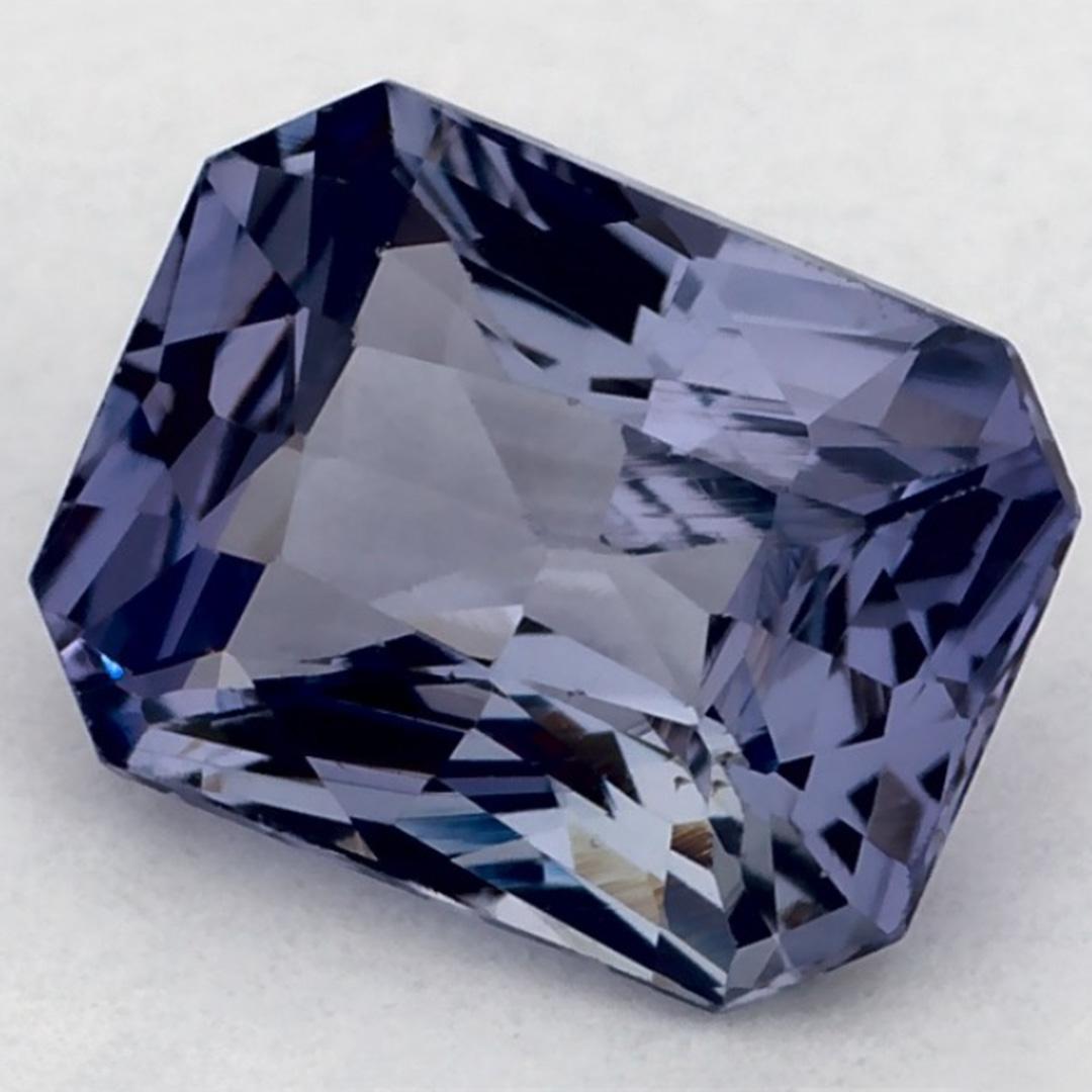 Questo zaffiro rosa naturale offre eleganza e raffinatezza. Con la sua ricca saturazione del colore e il taglio preciso, è il centro perfetto per un anello di fidanzamento o un design di gioielli di lusso.

Questo zaffiro proviene dallo Sri Lanka