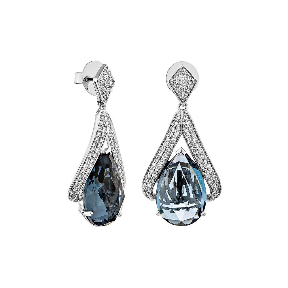 Glamorous Gemstones - Sunita Nahata started off her career as a gemstone trader, and this particular collection reflects her love for multi-colored gemstones. Sunita Nahata has curated a collection of Antique Drop Earrings featuring stones like Mint
