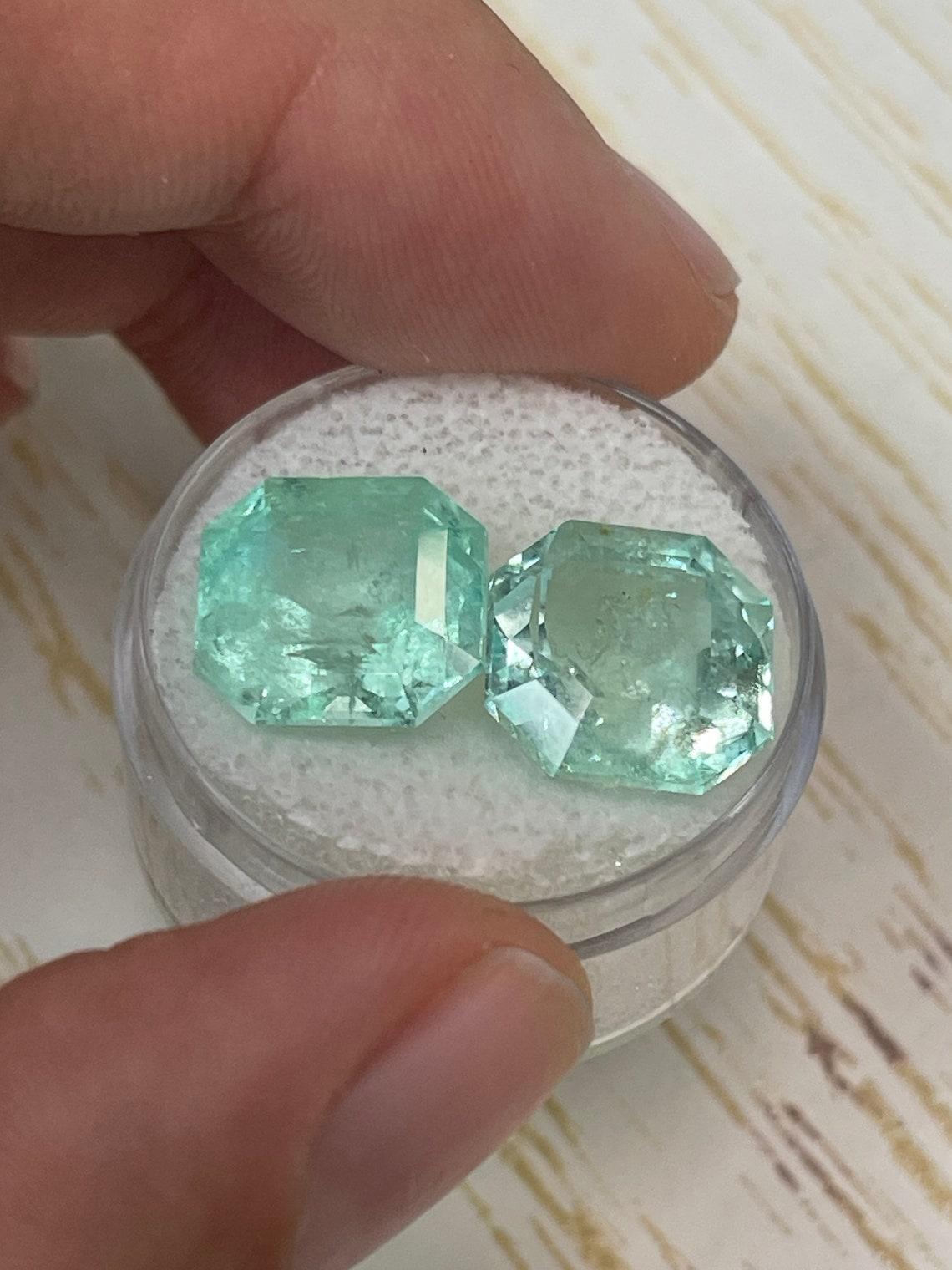 16.34tcw 12.2x12 Matching Light Green Colombian Emeralds - Asscher Cut Rare May In New Condition For Sale In Jupiter, FL