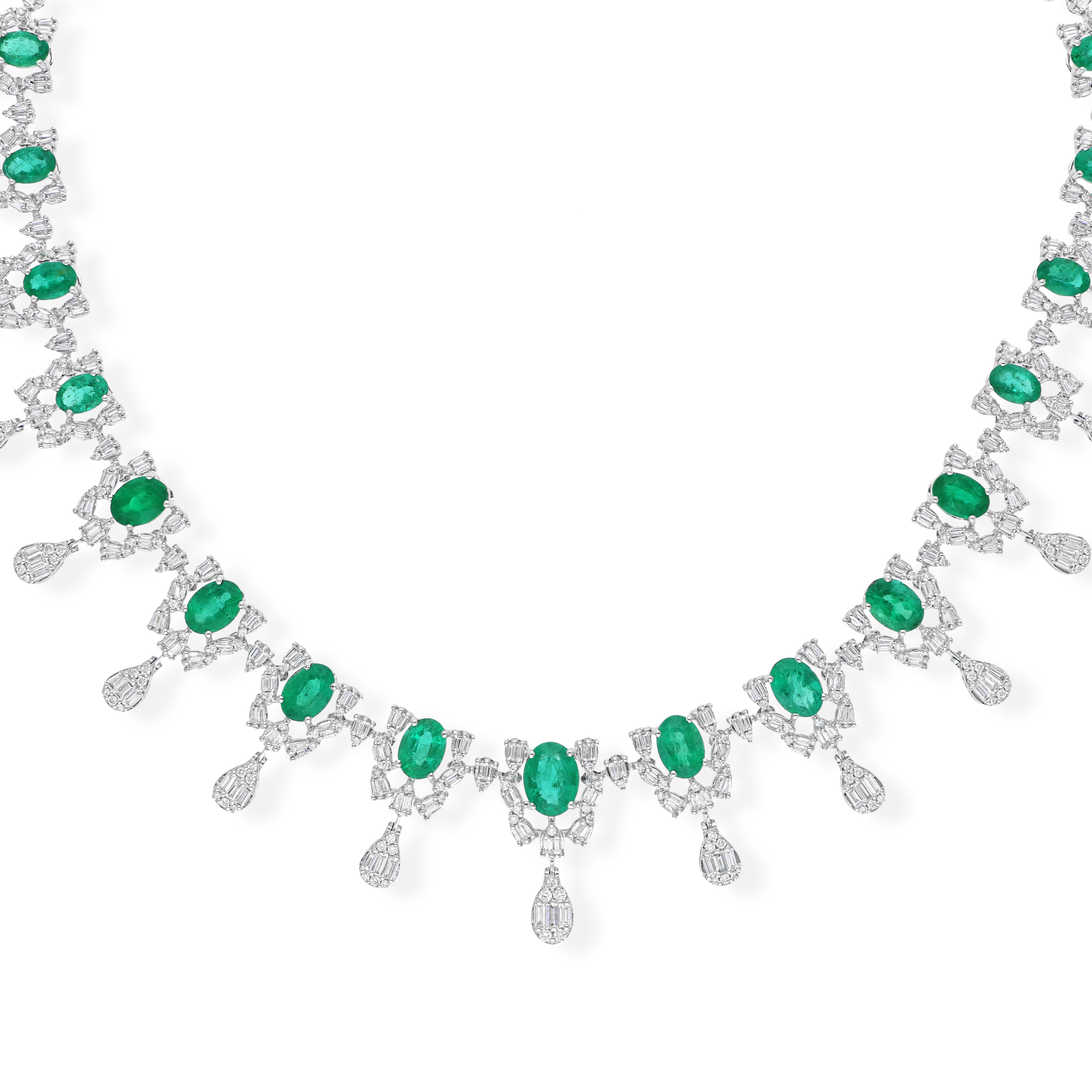 16,35 Tcw Oval Cut Grüner Smaragd & Diamant Choker Halskette 14K Weißgold (Art déco) im Angebot