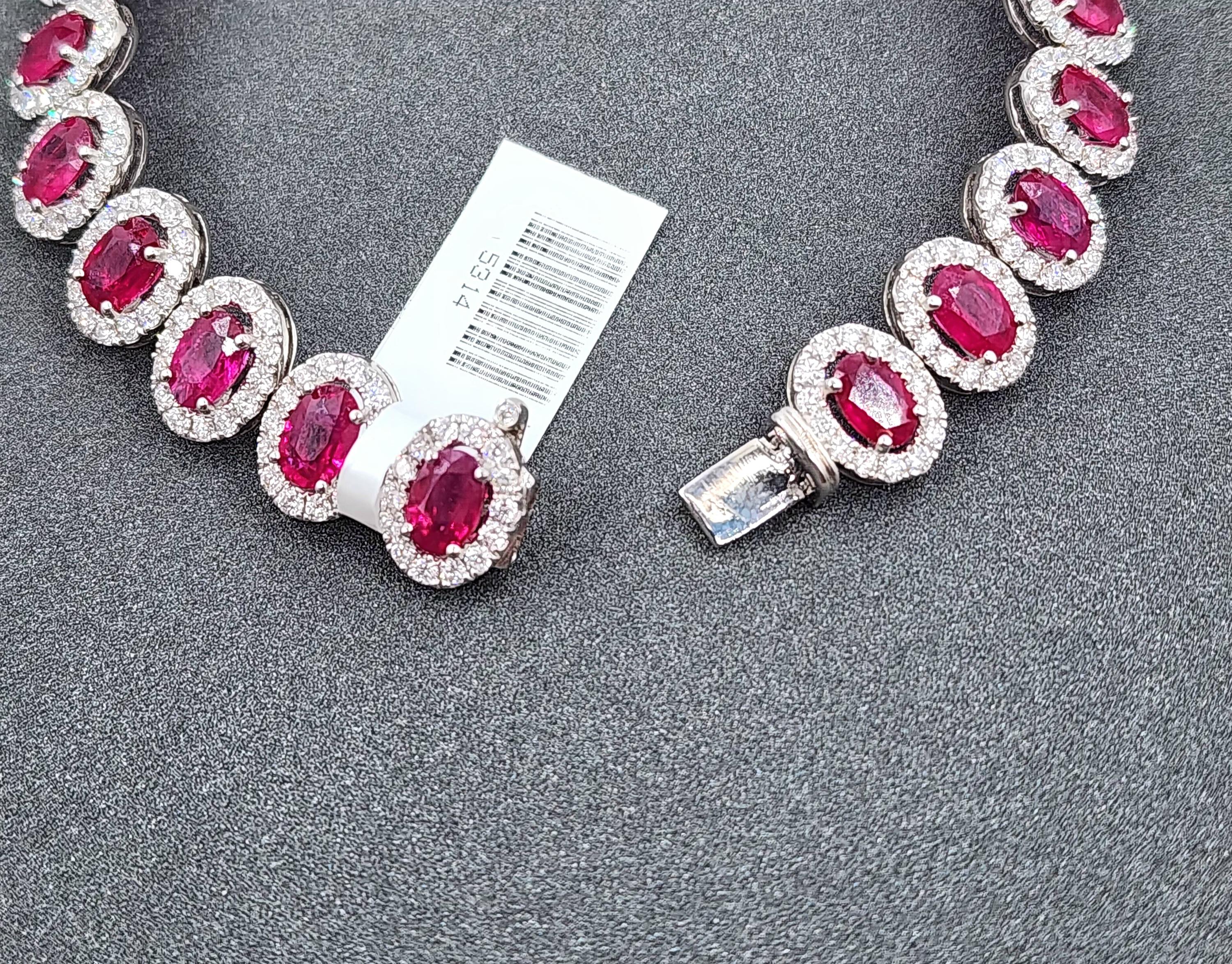 Taille ovale Bracelet de 16.39 ct de rubis naturel et de diamants en vente