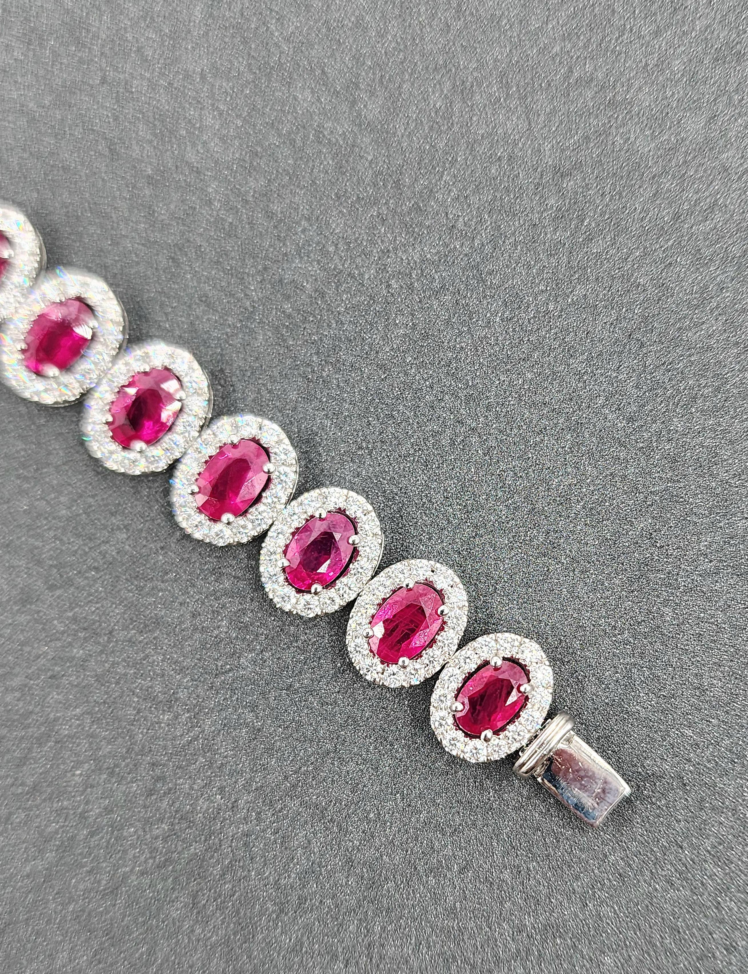 Bracelet de 16.39 ct de rubis naturel et de diamants Neuf - En vente à Chicago, IL