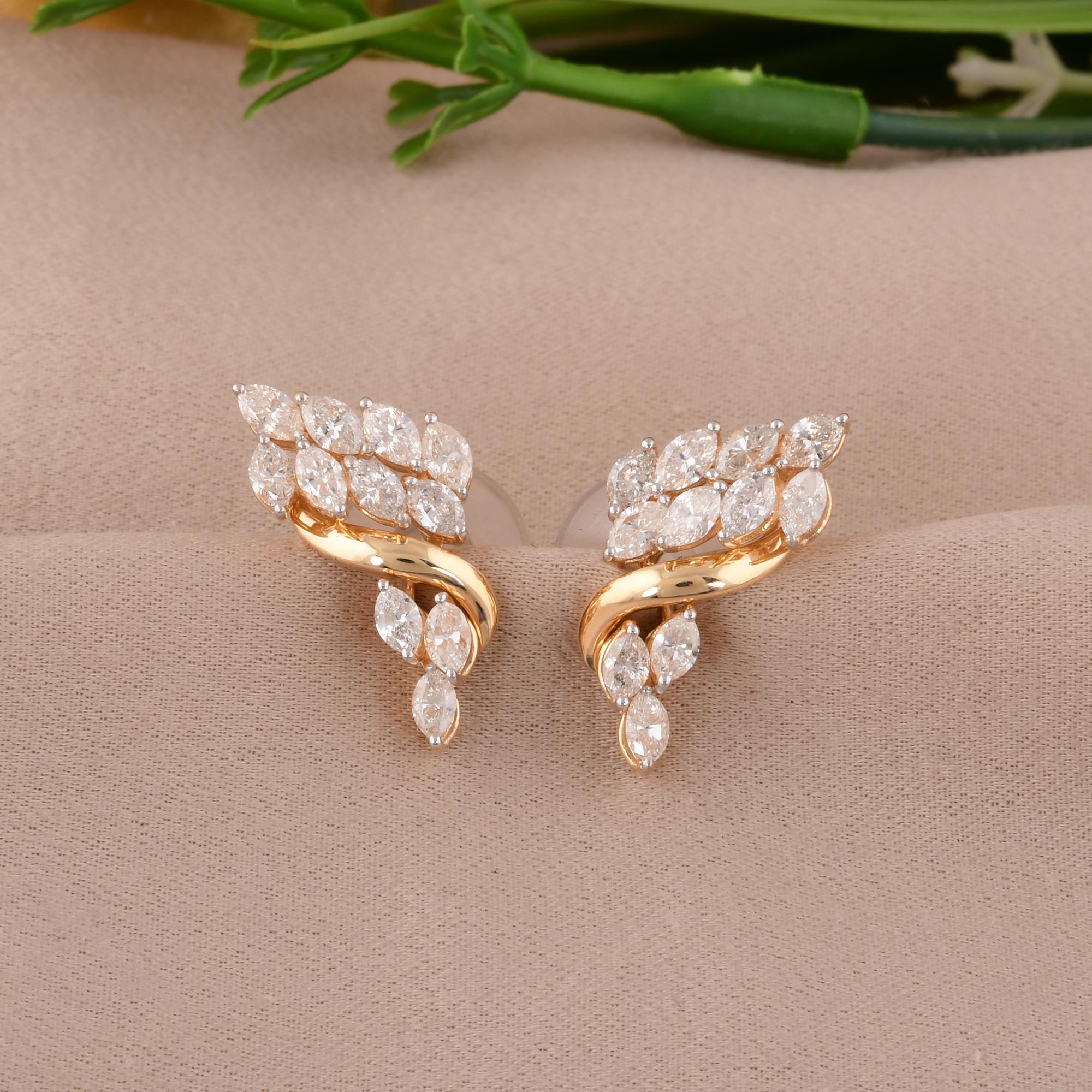 Orecchini con diamante da 1,63 carati per matrimonio in oro giallo 14 carati Tutte le tariffe pagate In condizioni Nuovo in vendita a Diera, Dubai