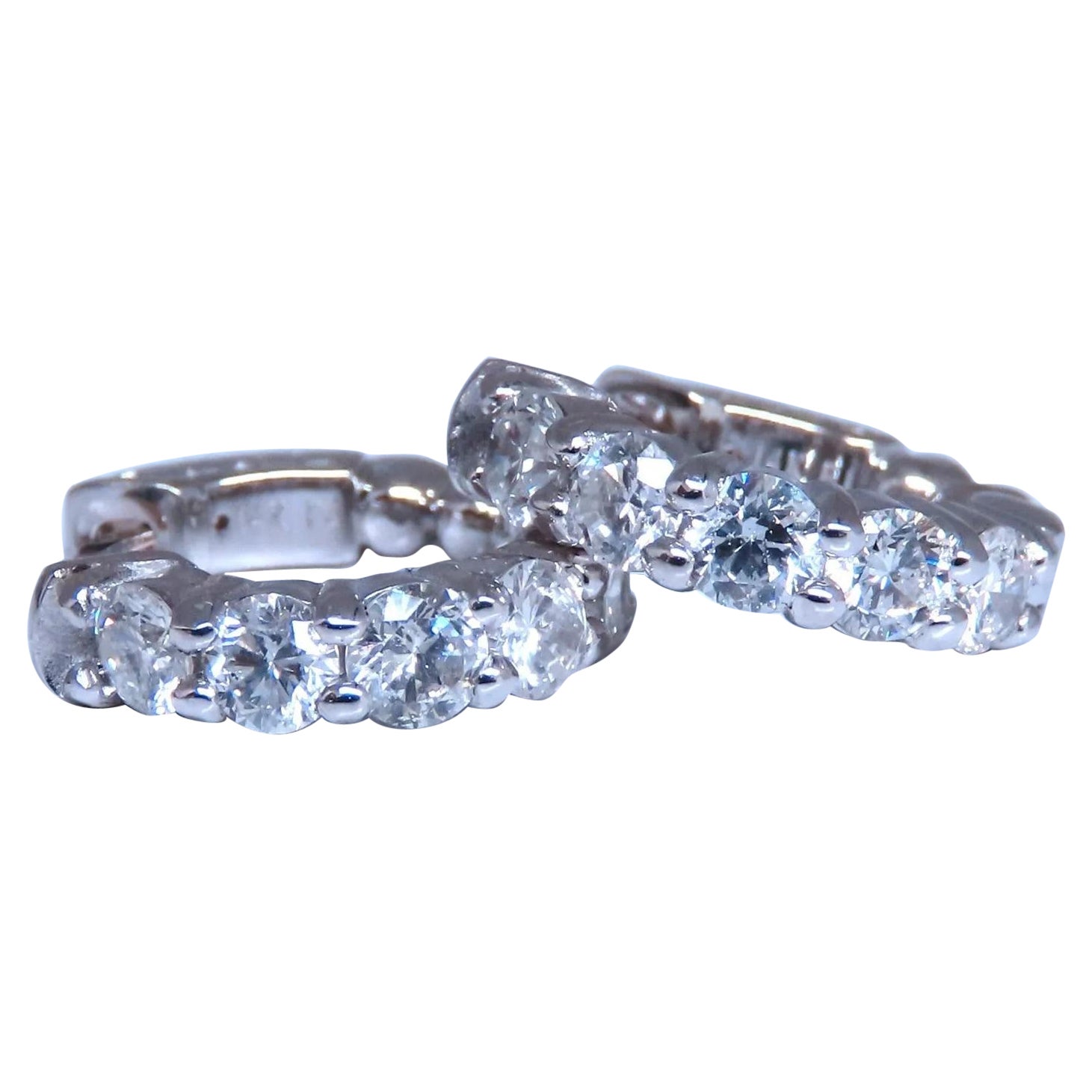 Orecchini a cerchio con diamanti rotondi Nature 1.63ct 14kt 16mm a bottone e a punta+