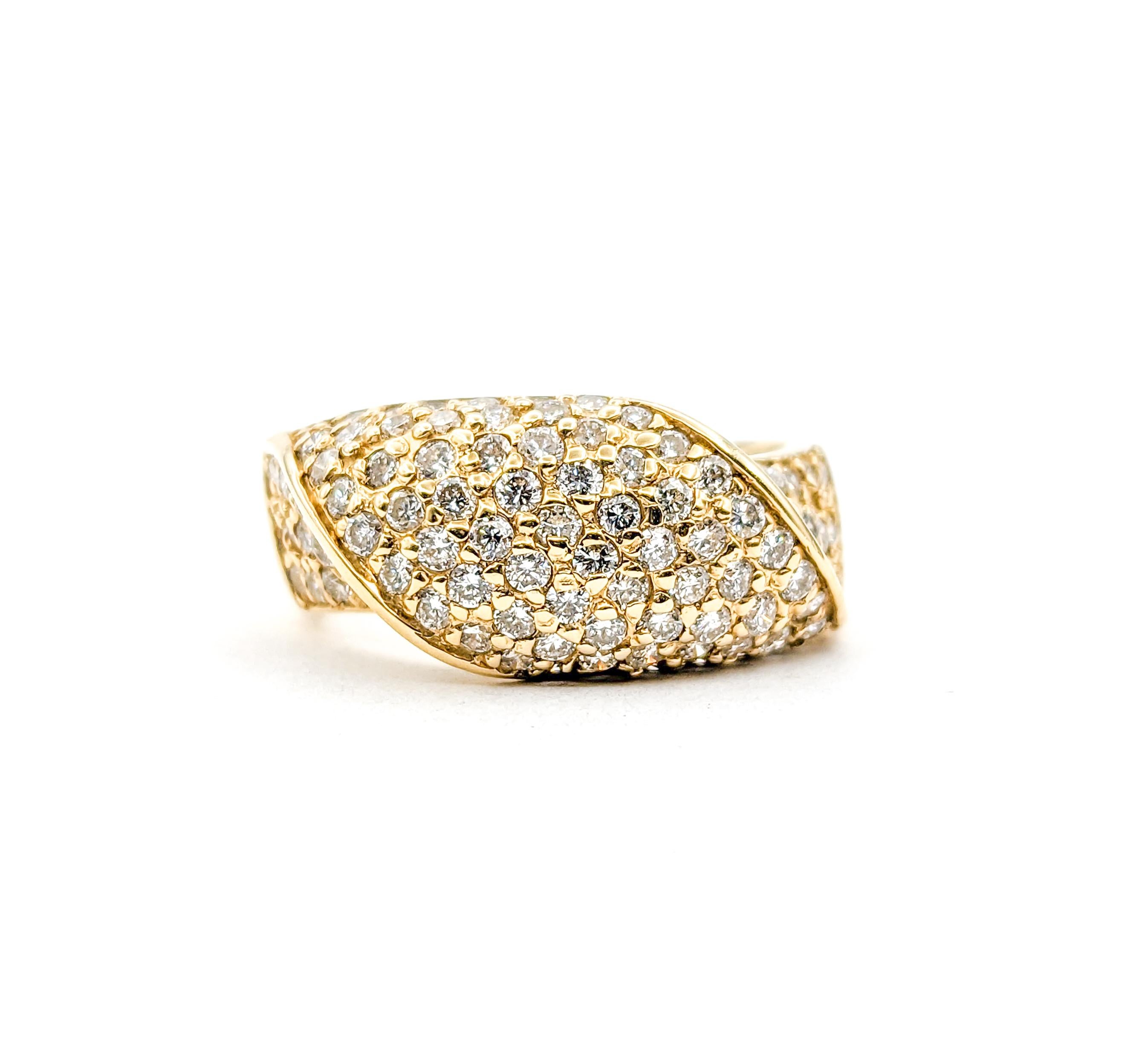 1.63ctw Diamond Ring In Yellow Gold For Sale 5