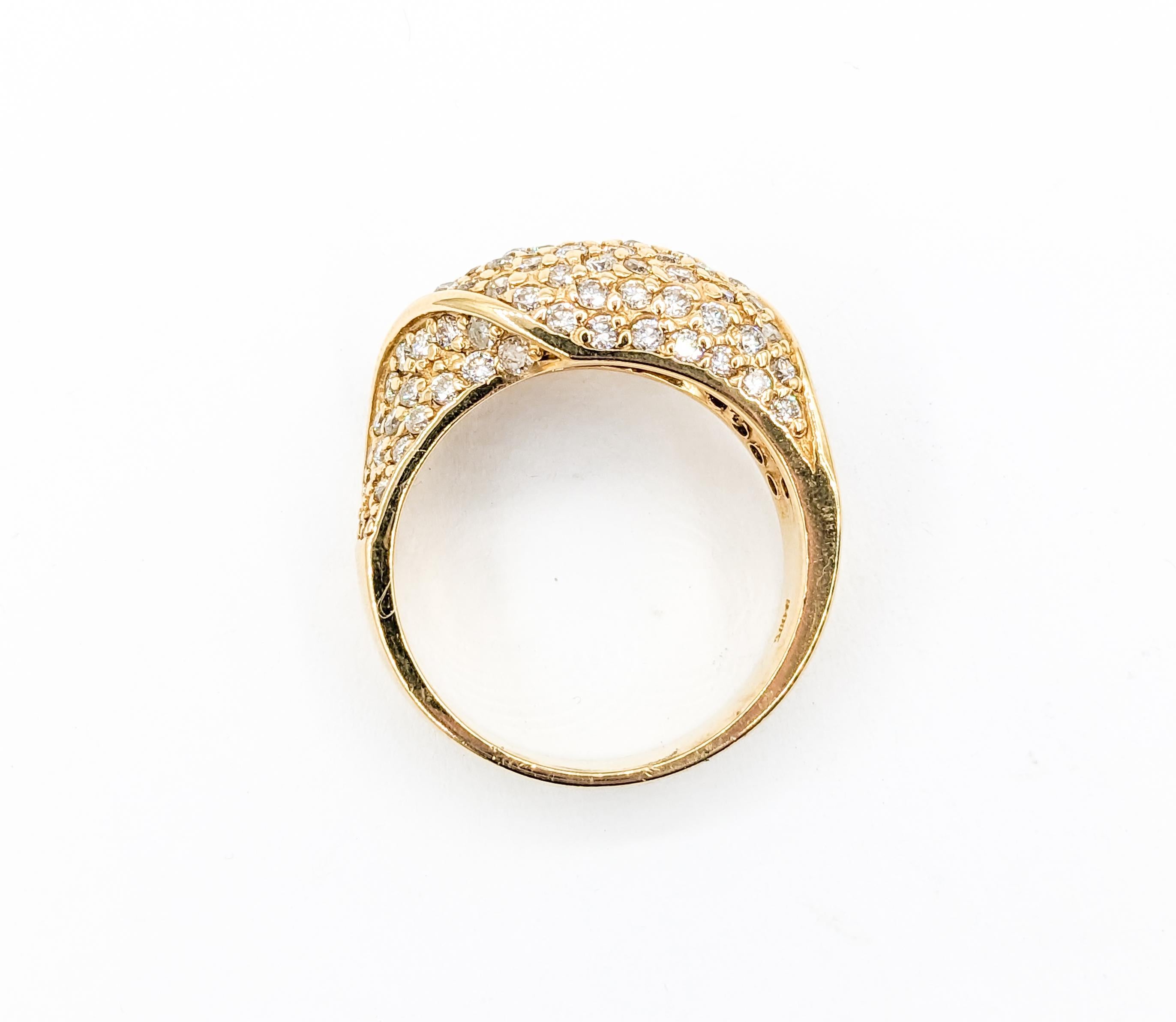 Modern 1.63ctw Diamond Ring In Yellow Gold For Sale