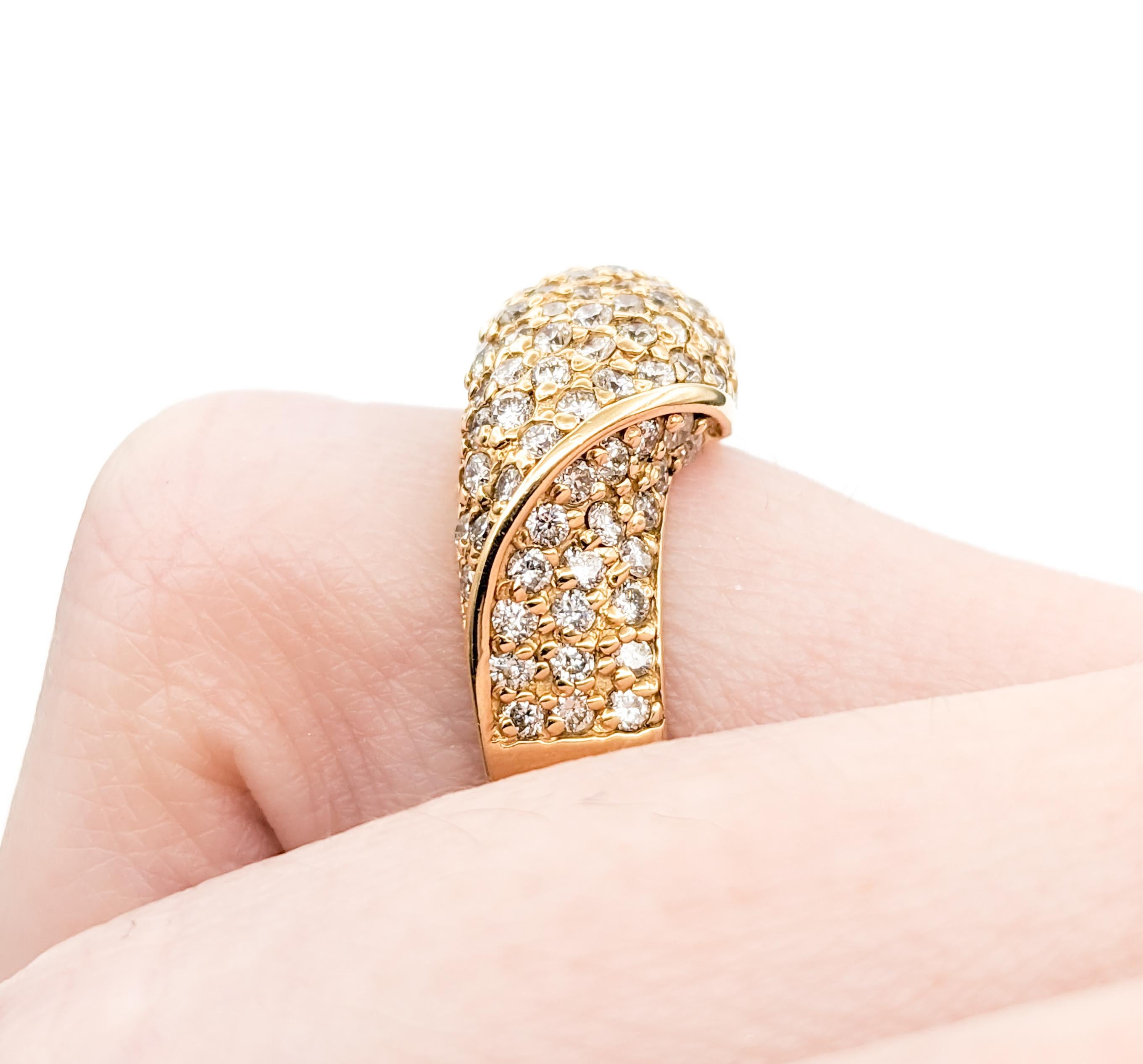Round Cut 1.63ctw Diamond Ring In Yellow Gold For Sale