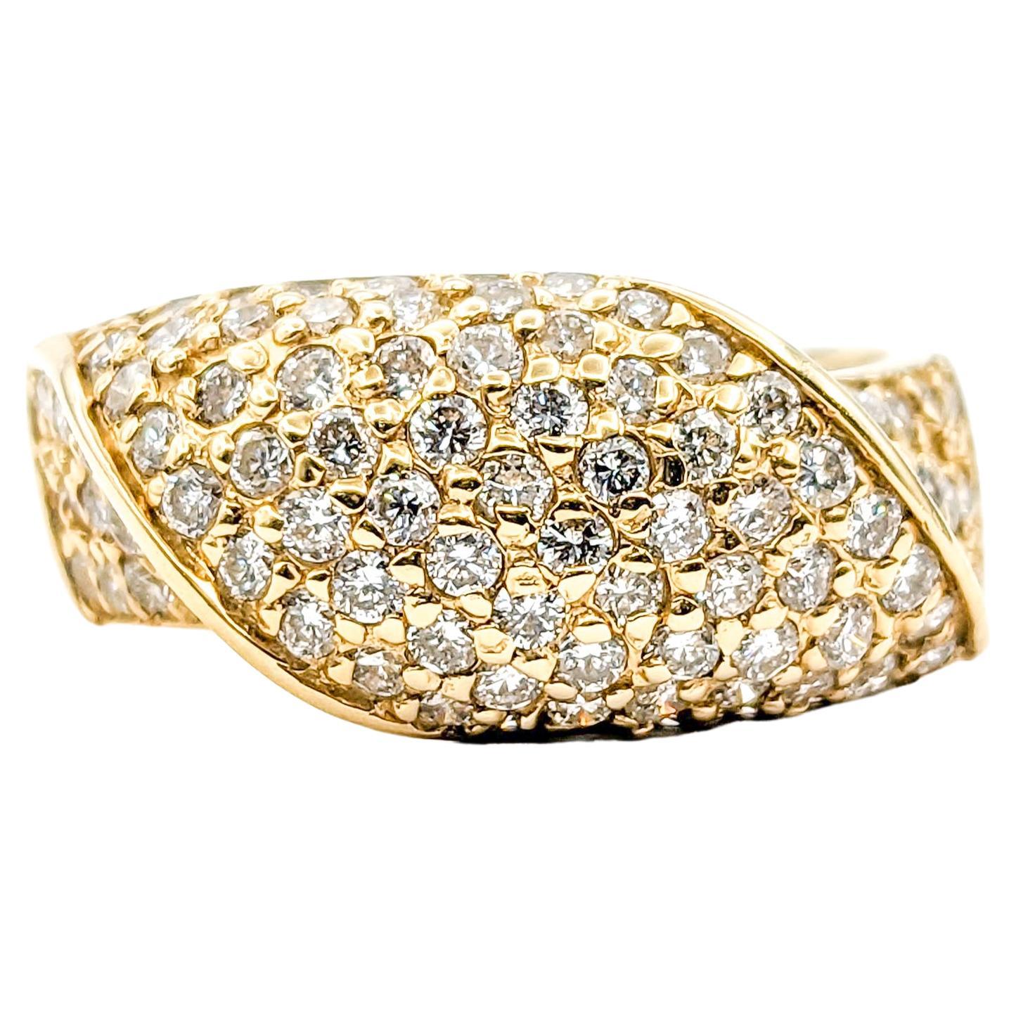 1.63ctw Diamond Ring In Yellow Gold For Sale