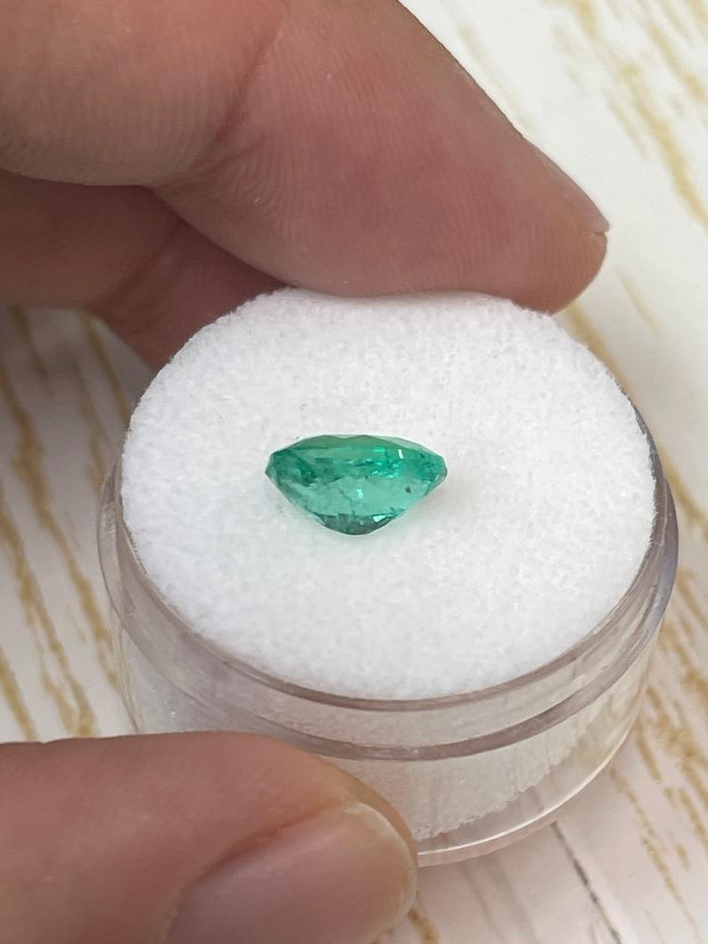 1.64 Carat 9x7 Green Colombian Emerald - Oval Cut May Birthstone Gem For Sale 3