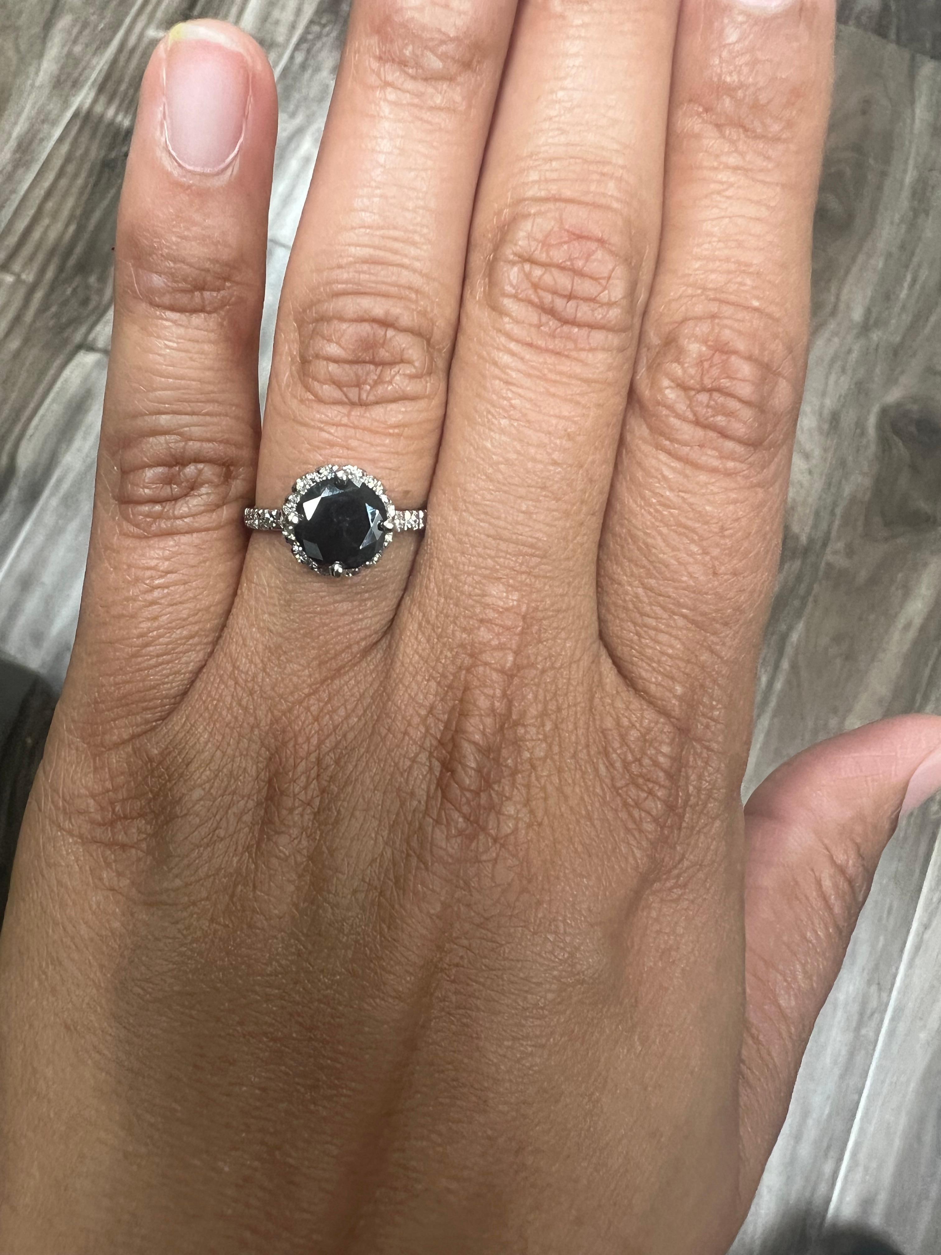 1.64 Carat Black Diamond White Diamond White Gold Engagement Ring In New Condition For Sale In Los Angeles, CA