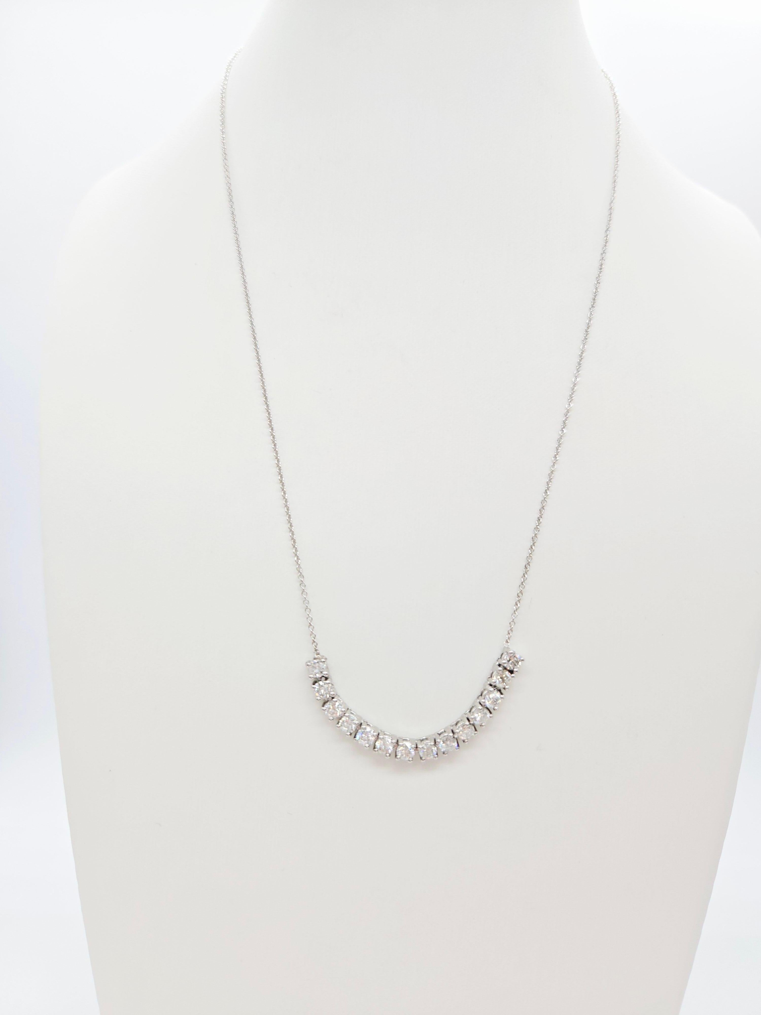 Contemporain 1.64 Carat Diamond Mini Tennis Necklace 14 Karat White Gold 17'' (collier de tennis en or blanc 14 carats) en vente