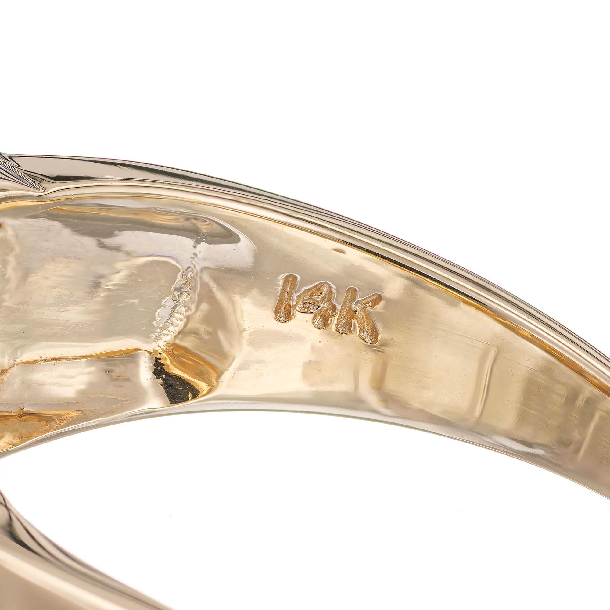 Baguette Cut 1.64 Carat Diamond Wave Yellow Gold Band Ring, circa 1960 For Sale
