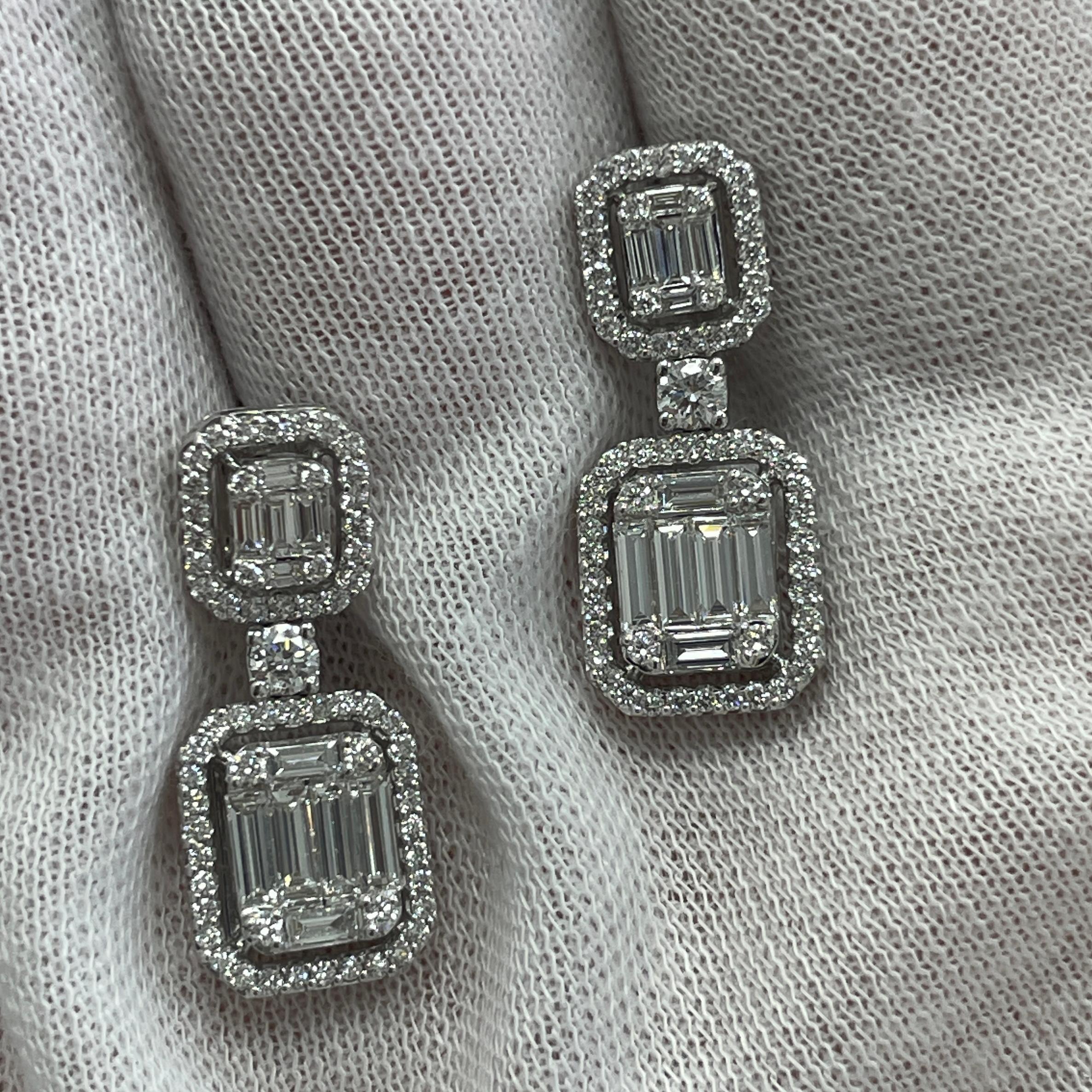 1.64 Carat Diamond & White Gold Earrings In New Condition For Sale In New York, NY