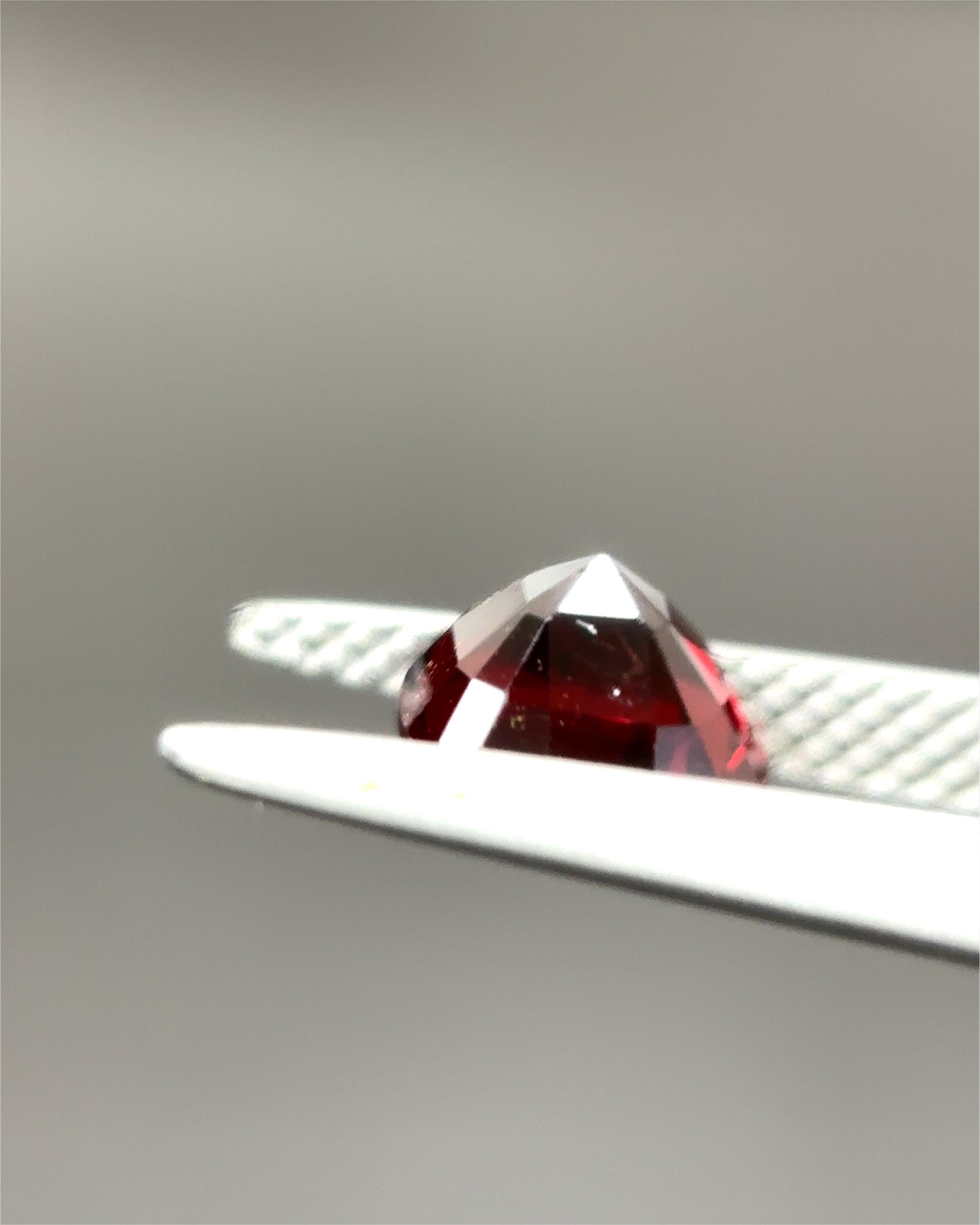 Spinelle rouge de Birmanie certifiée GIA et non chauffée de 1.64 carat en vente 2