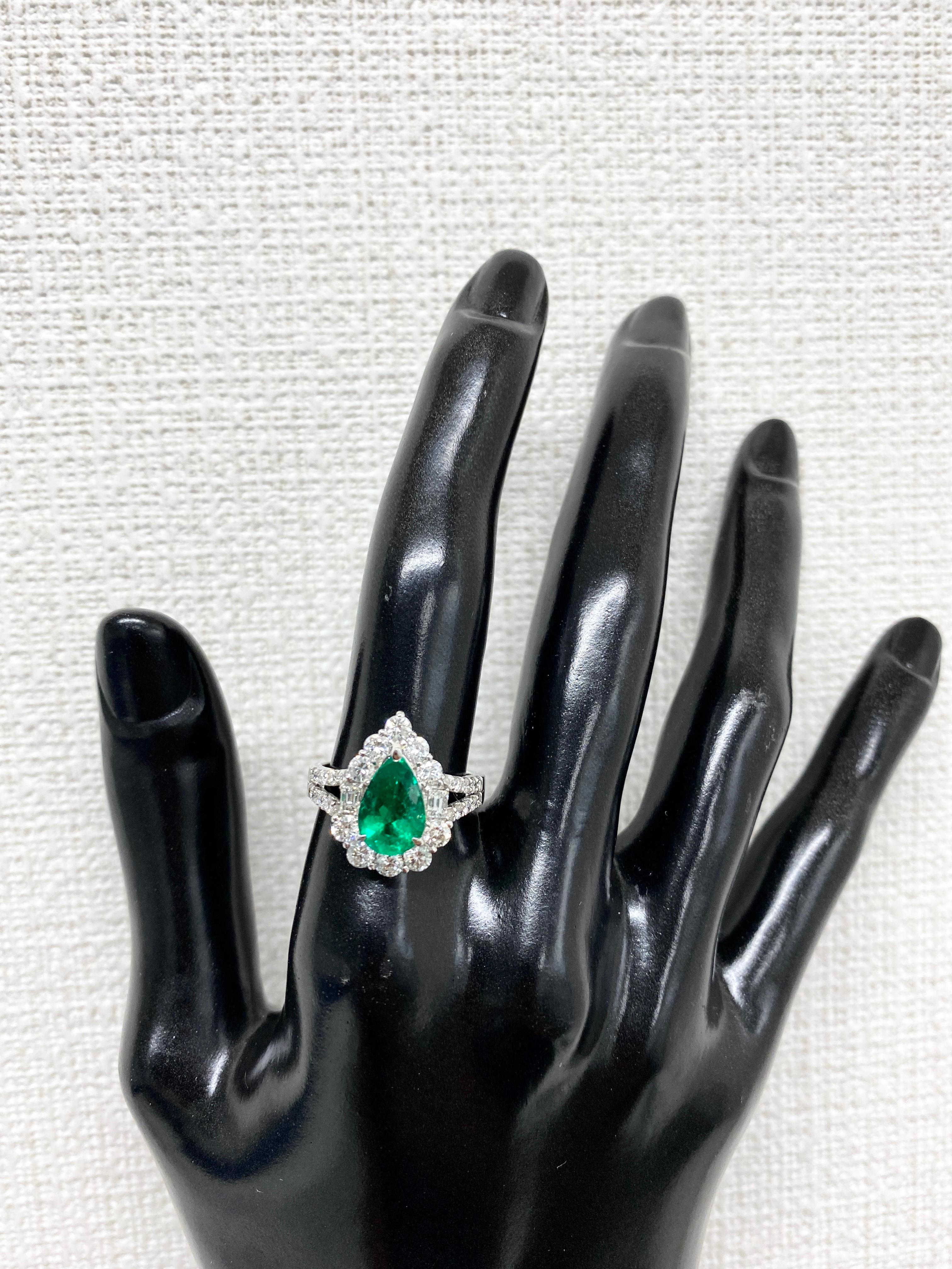 Women's 1.64 Carat Natural Pear Shape Emerald and Diamond Ring Set in Platinum