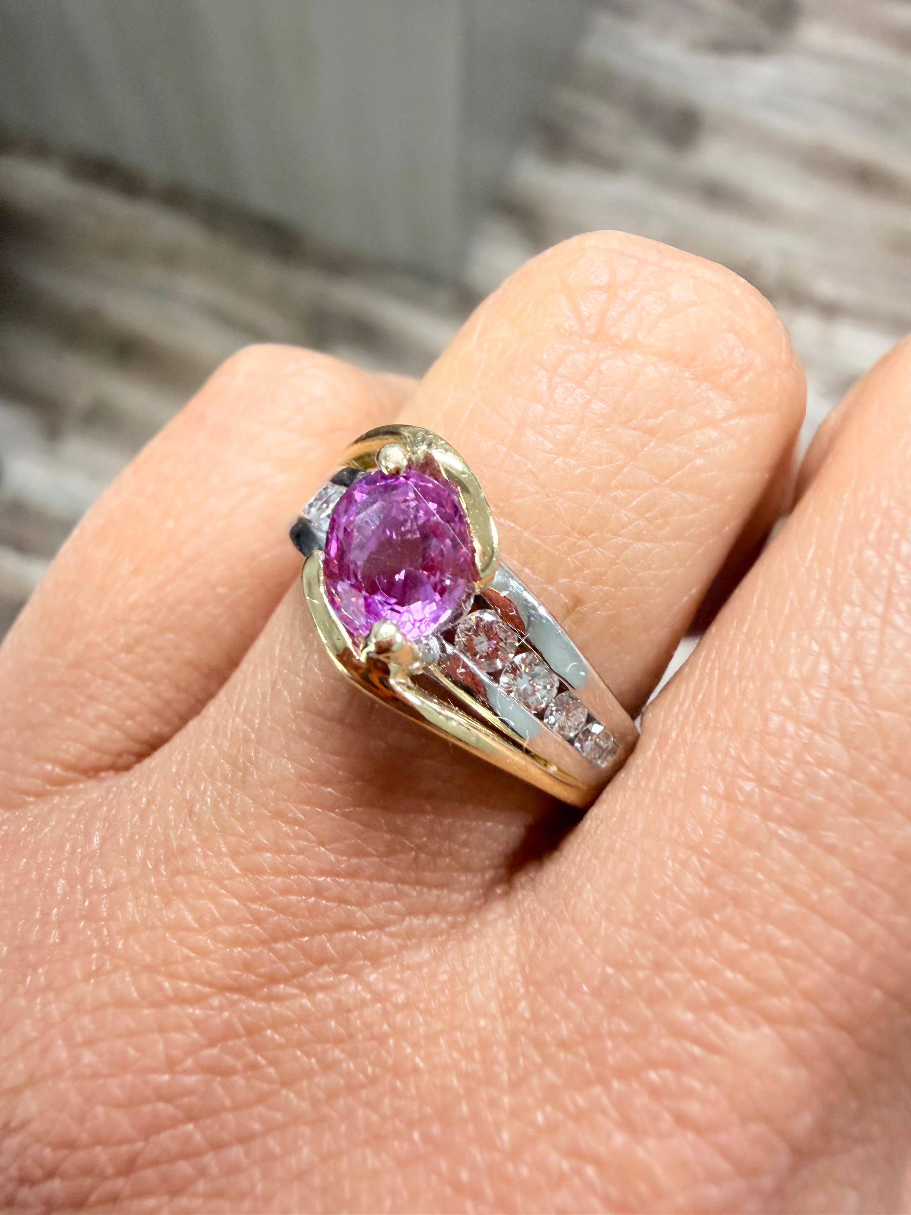 1.64 Carat Natural Pink Sapphire Diamond Gold and Platinum Engagement Ring en venta 1