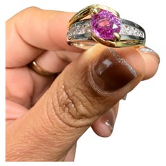 Anello di fidanzamento in oro e platino con diamante e zaffiro rosa naturale da 1,64 carati