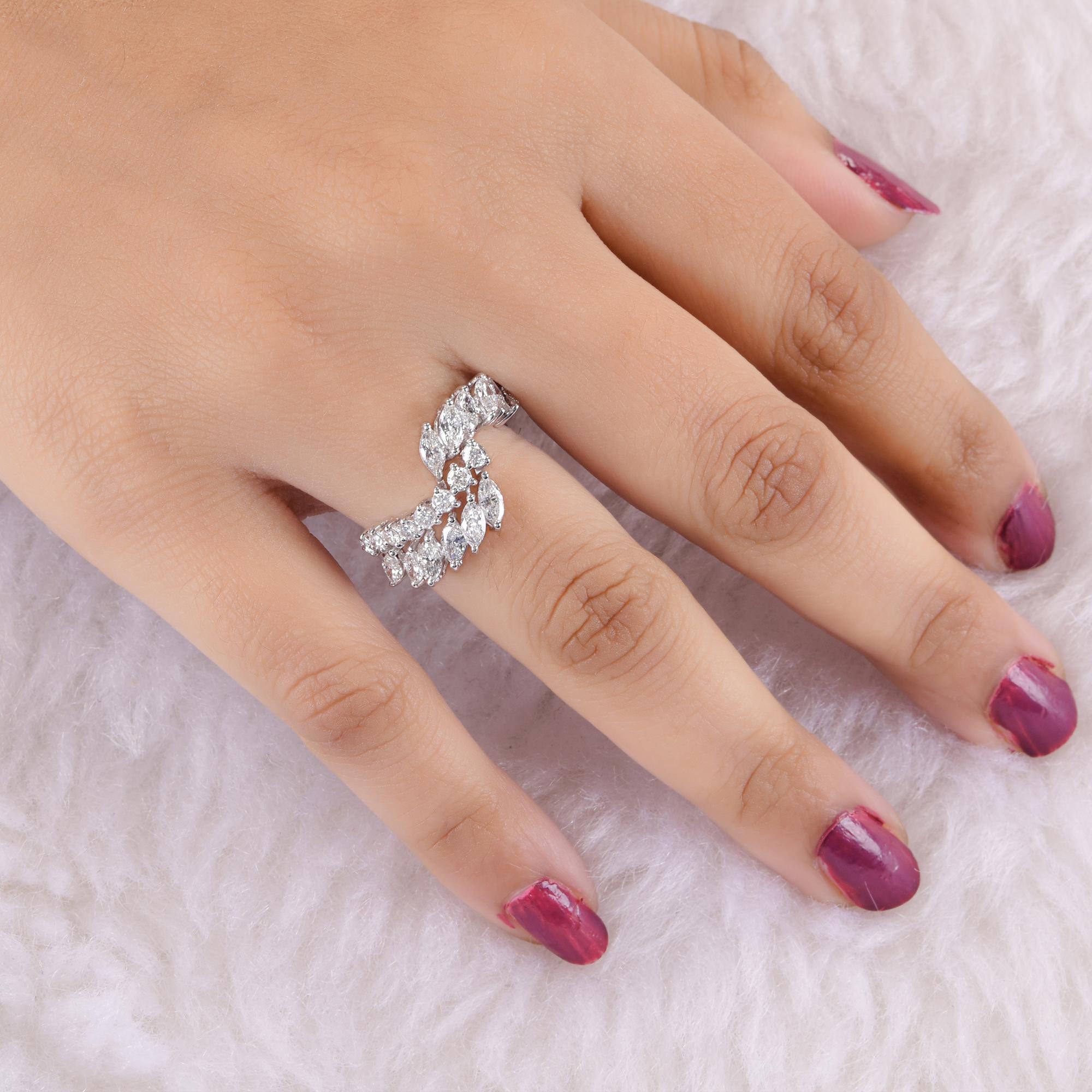Modern 1.64 Carat SI Clarity HI Color Marquise Round Diamond Ring 18 Karat White Gold For Sale